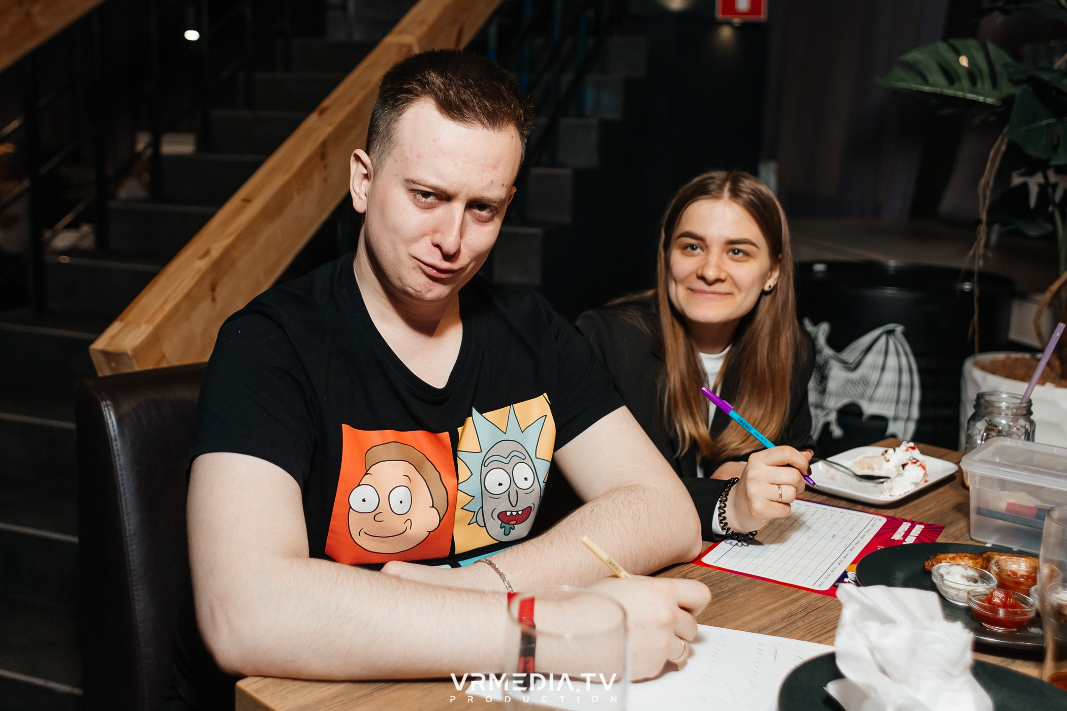 WoW QuiZ в баре «Друзья»