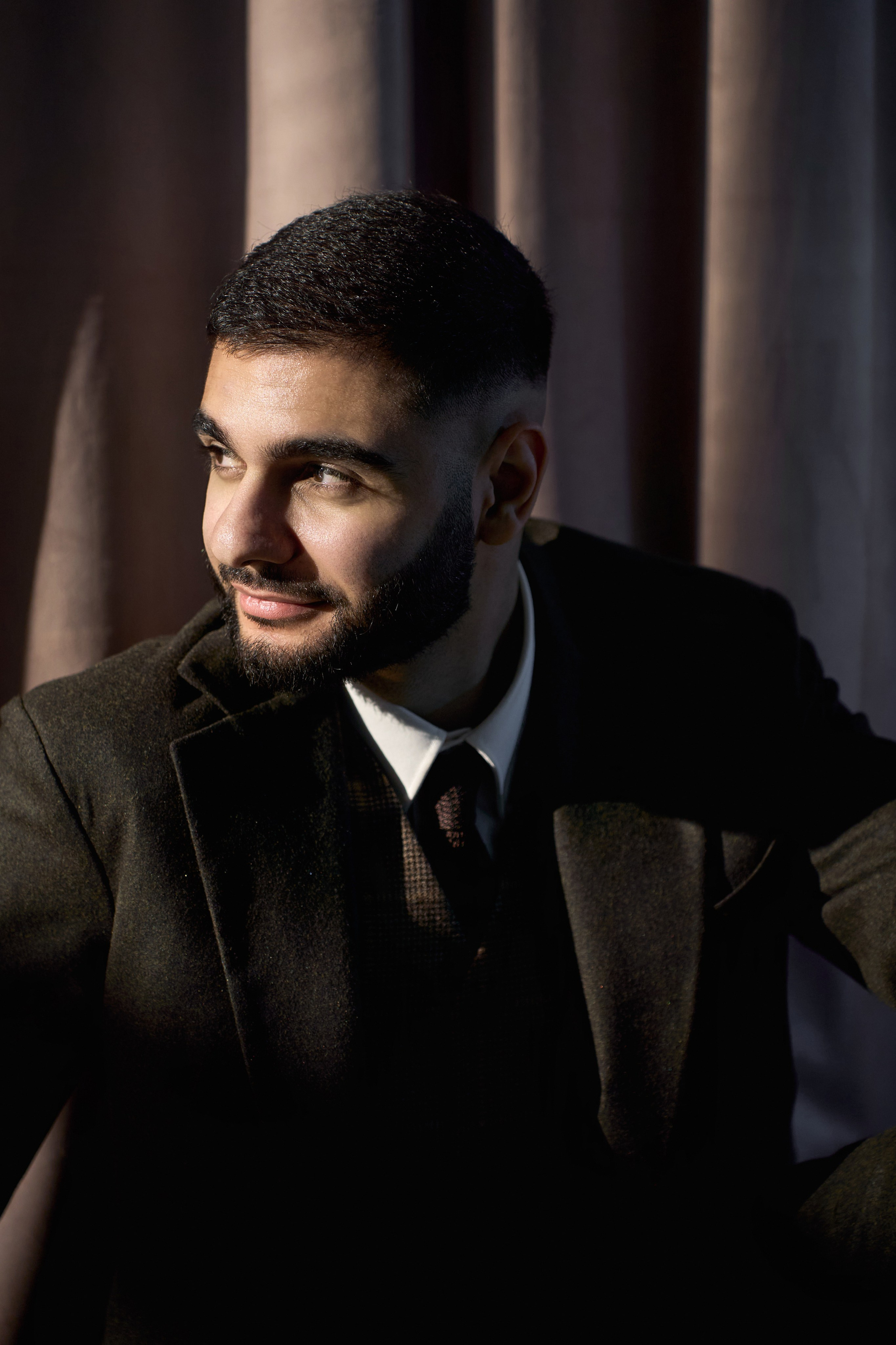 Красивое и чувственное сватовство Рафаэля & Алины в GOLDEN PALACE от ТВИНС СТУДИО. ТВИНС СТУДИО — лучшие свадебные фотографы и видеографы в Краснодаре