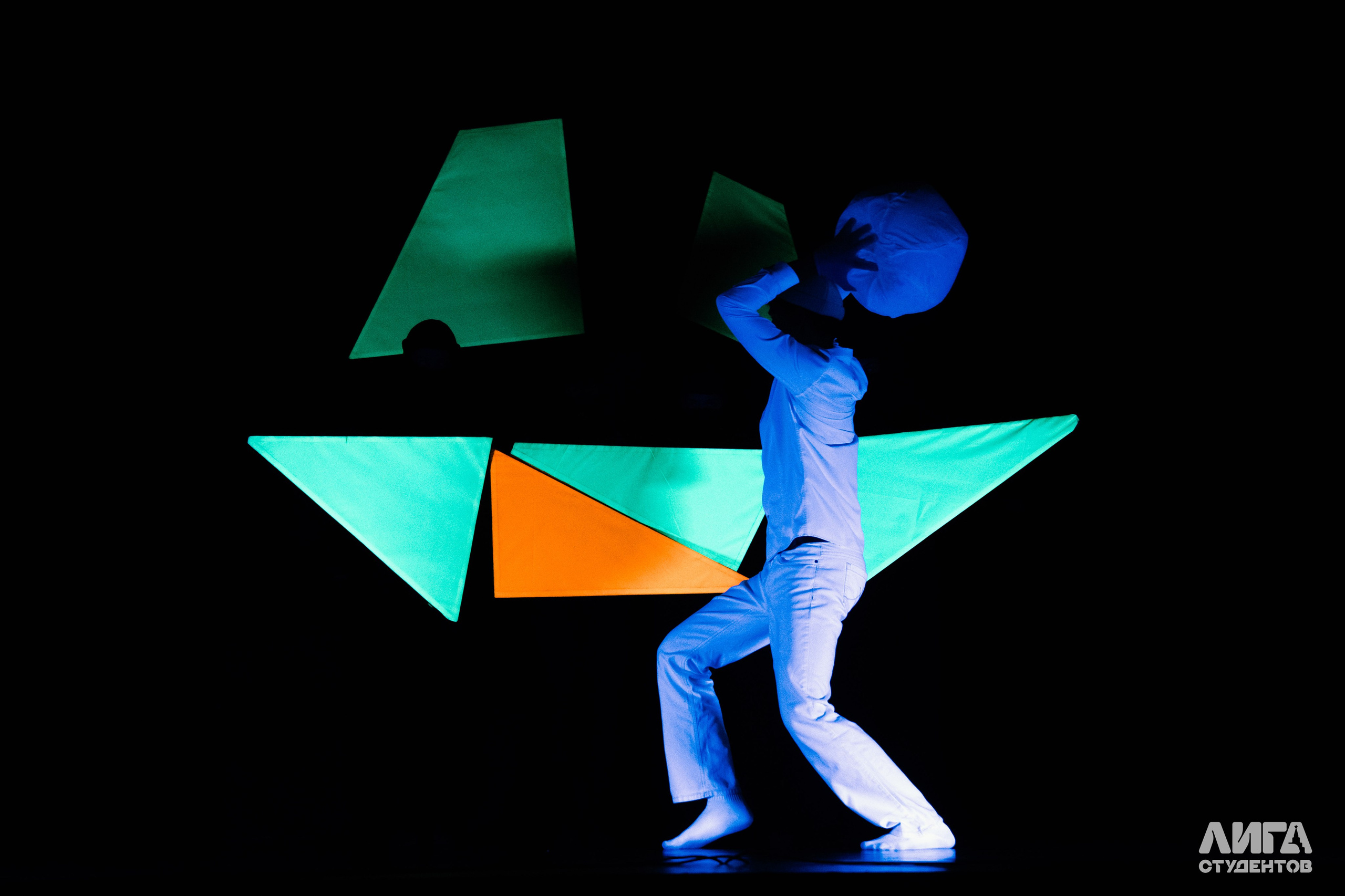 Российская Студенческая Весна 2025. Портретный фотограф в Казани Радомир Заздравных