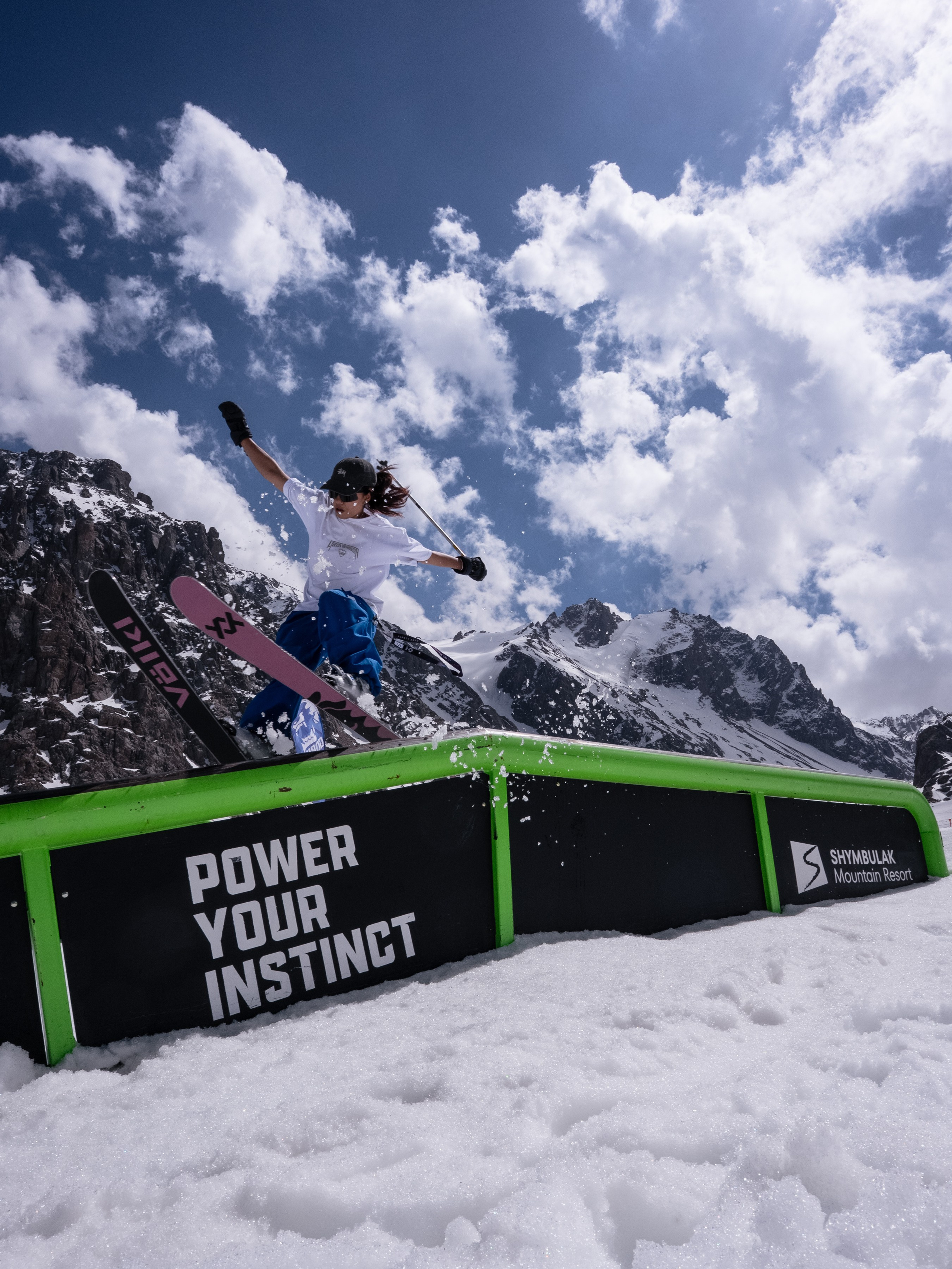 Gorilla IMBA CAMP 2026. Сайт Алматинского НЮ АРТ, будуар и фэшн фотографа Дениса Карпенко