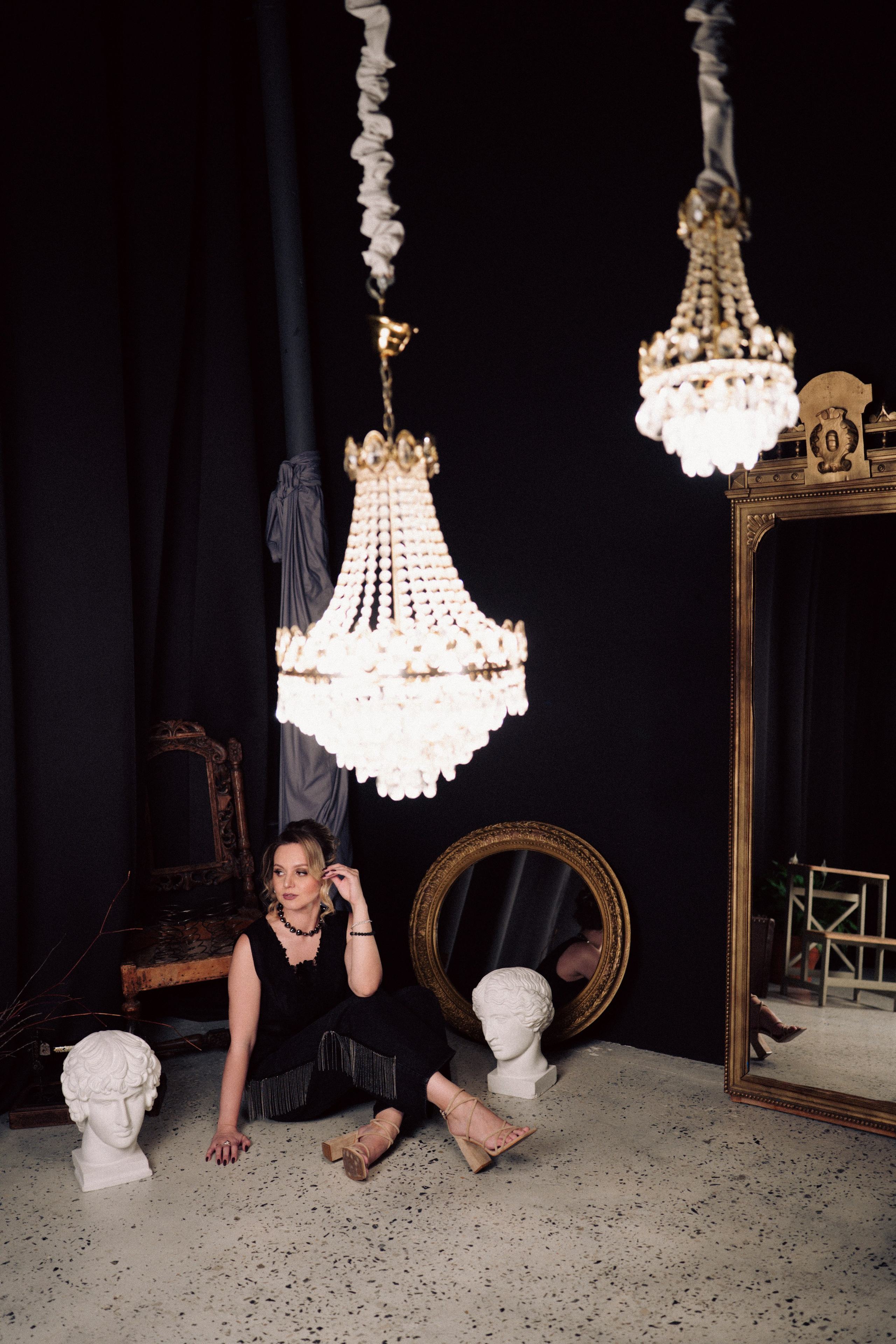 НОВОГОДНЯЯ ФОТОСЕСИИЯ В СТУДИИ ДЛЯ ДЕВУШКИ И ПРОГУЛКА ПО ЧЕРНЫШЕВСКОЙ. Профессиональный фотограф, Санкт-Петербург — Виктория Богомолова