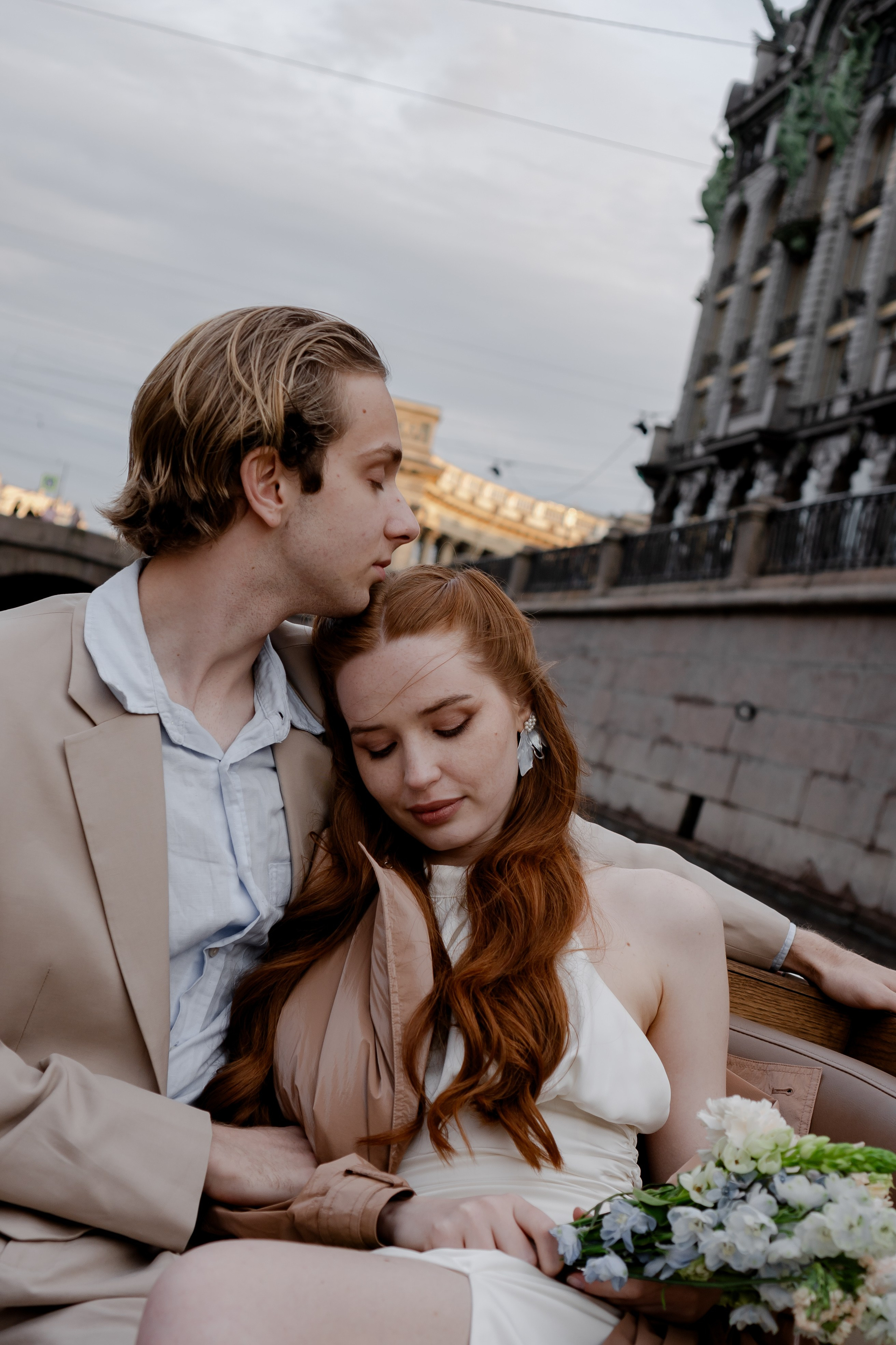 СВАДЕНБНАЯ СЬЕМКА НА КАТЕРЕ ПО КАНАЛАМ САНКТ-ПЕТЕРБУРГА И В АКВАТОРИИ НЕВЫ. Профессиональный фотограф, Санкт-Петербург — Виктория Богомолова