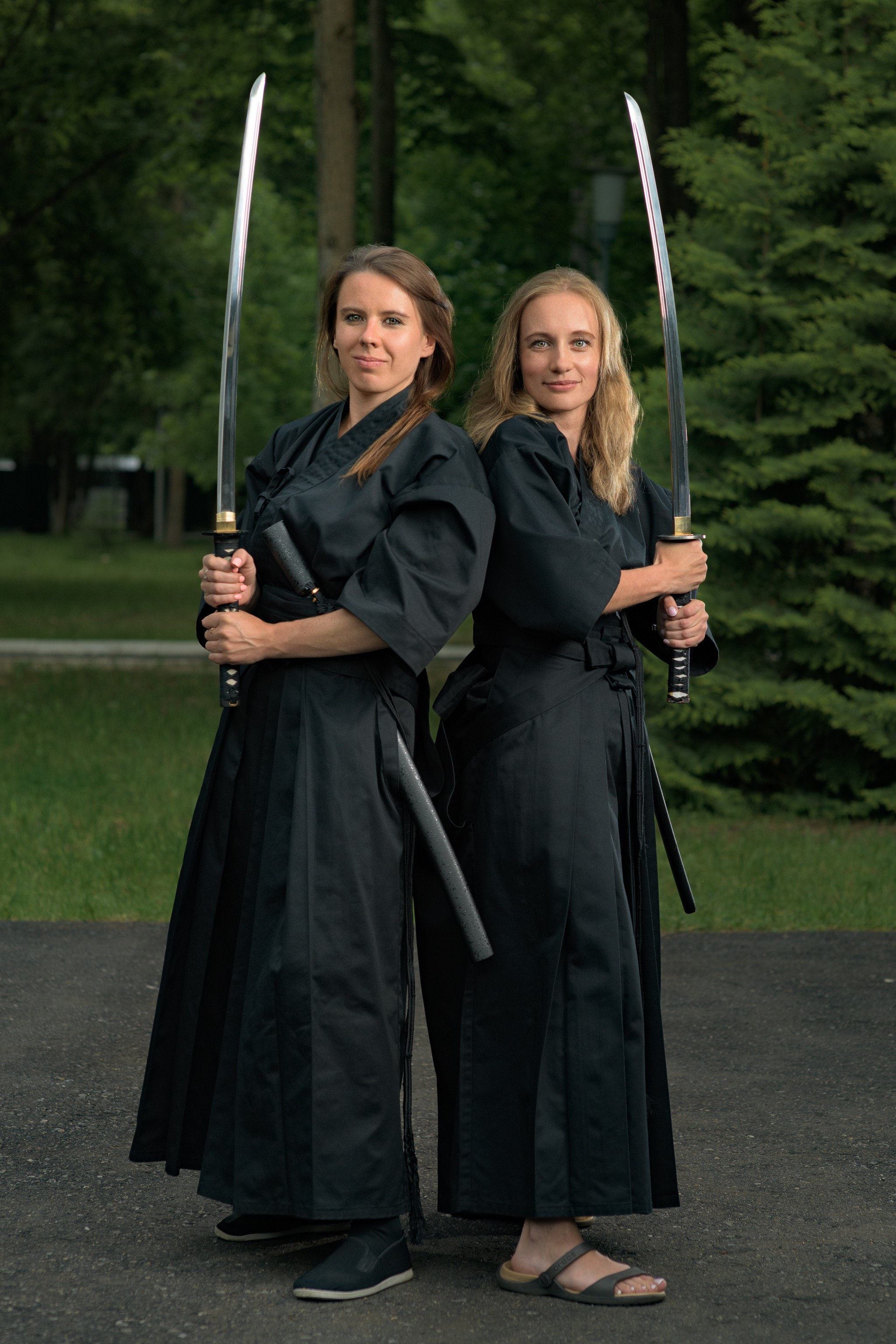 Летние тренировочные боры Школы Боевых Искусств «МОН» 2022 г. Надежда, Катя, катана