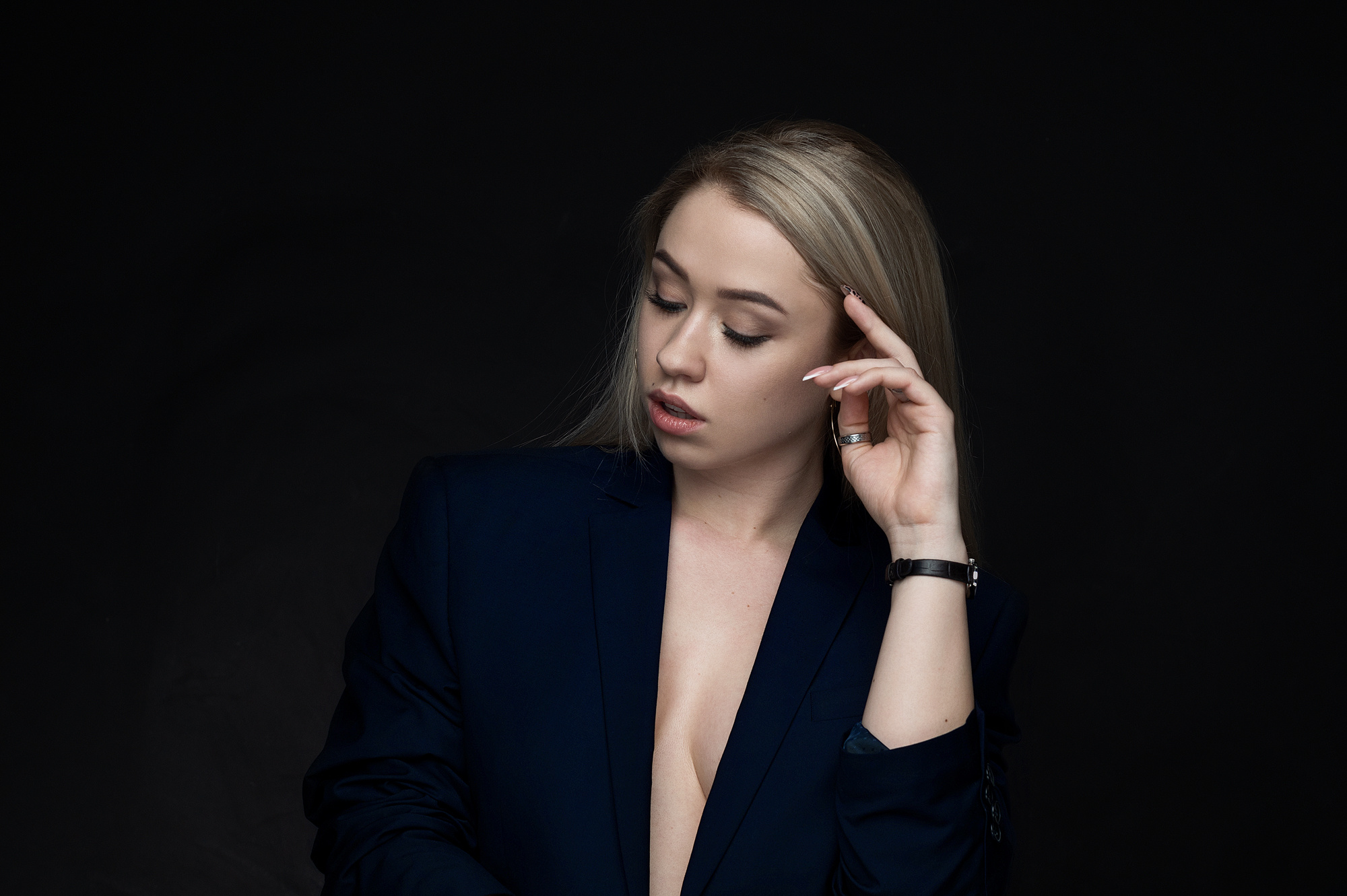 Студийная фотосессия. Портретный фотограф Белград Матвей Кармаков