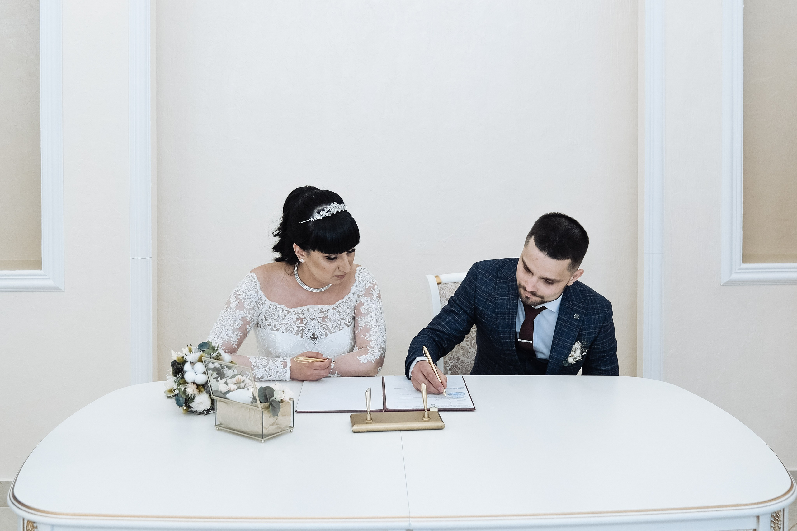 Сергей и Евгения_свадебная фотосессия в Версале. Свадебный фотограф в Челябинске Сырчикова Наталья