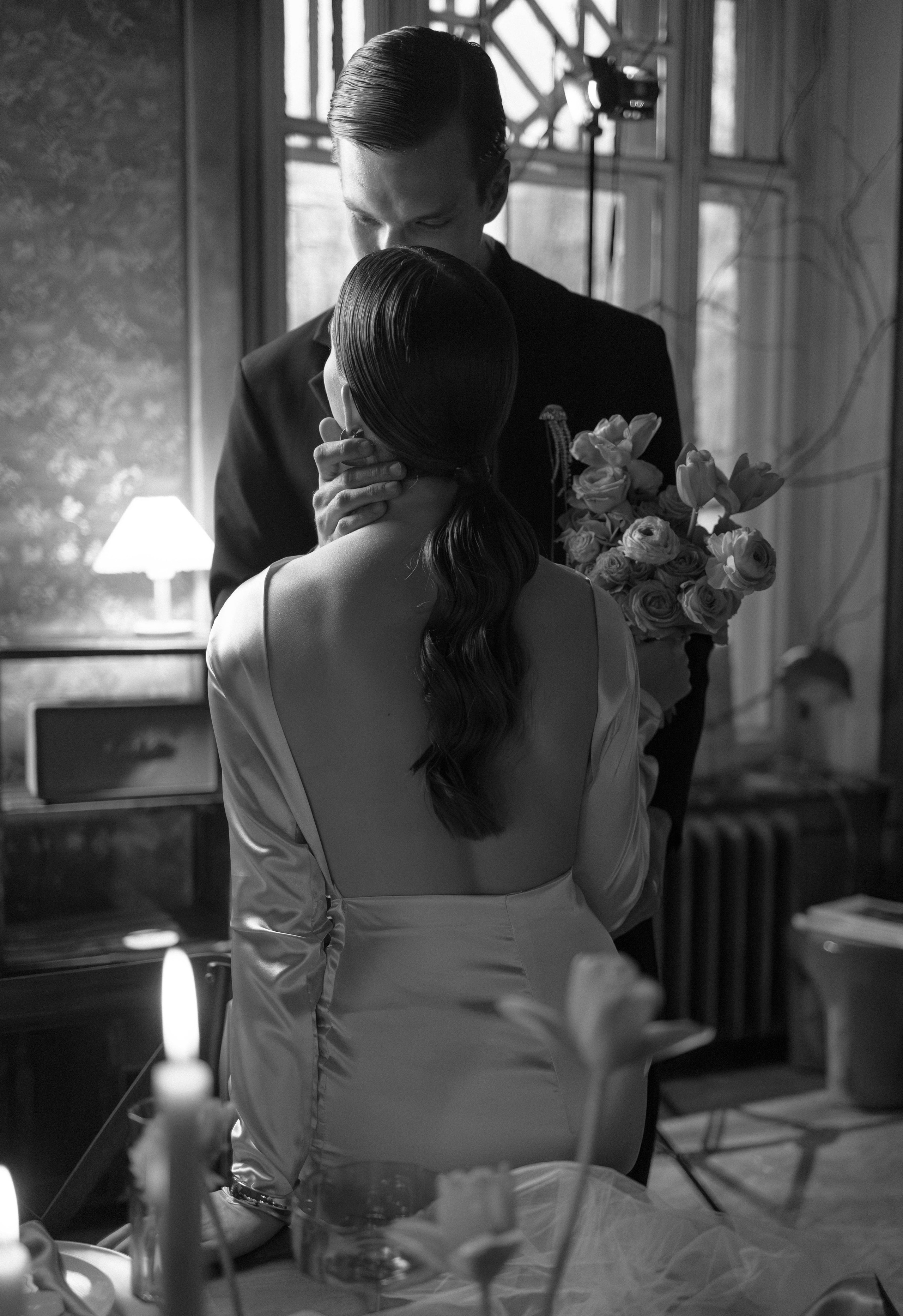 Миша и Алина | камерная свадьба. Свадебный фотограф в Москве Наталья Струкова