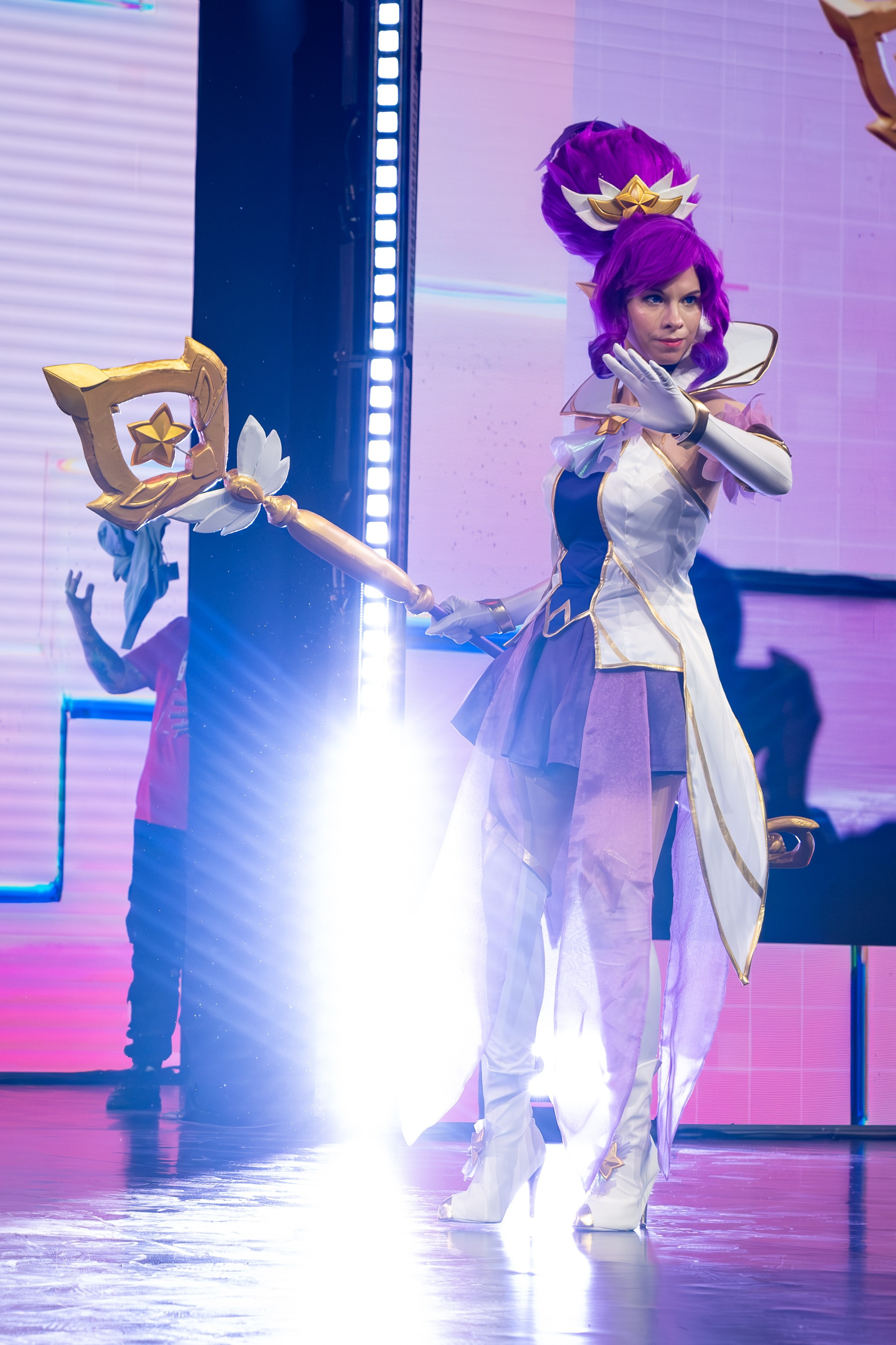 Сцена РЭД ЭКСПО 2024. Косплей фотограф