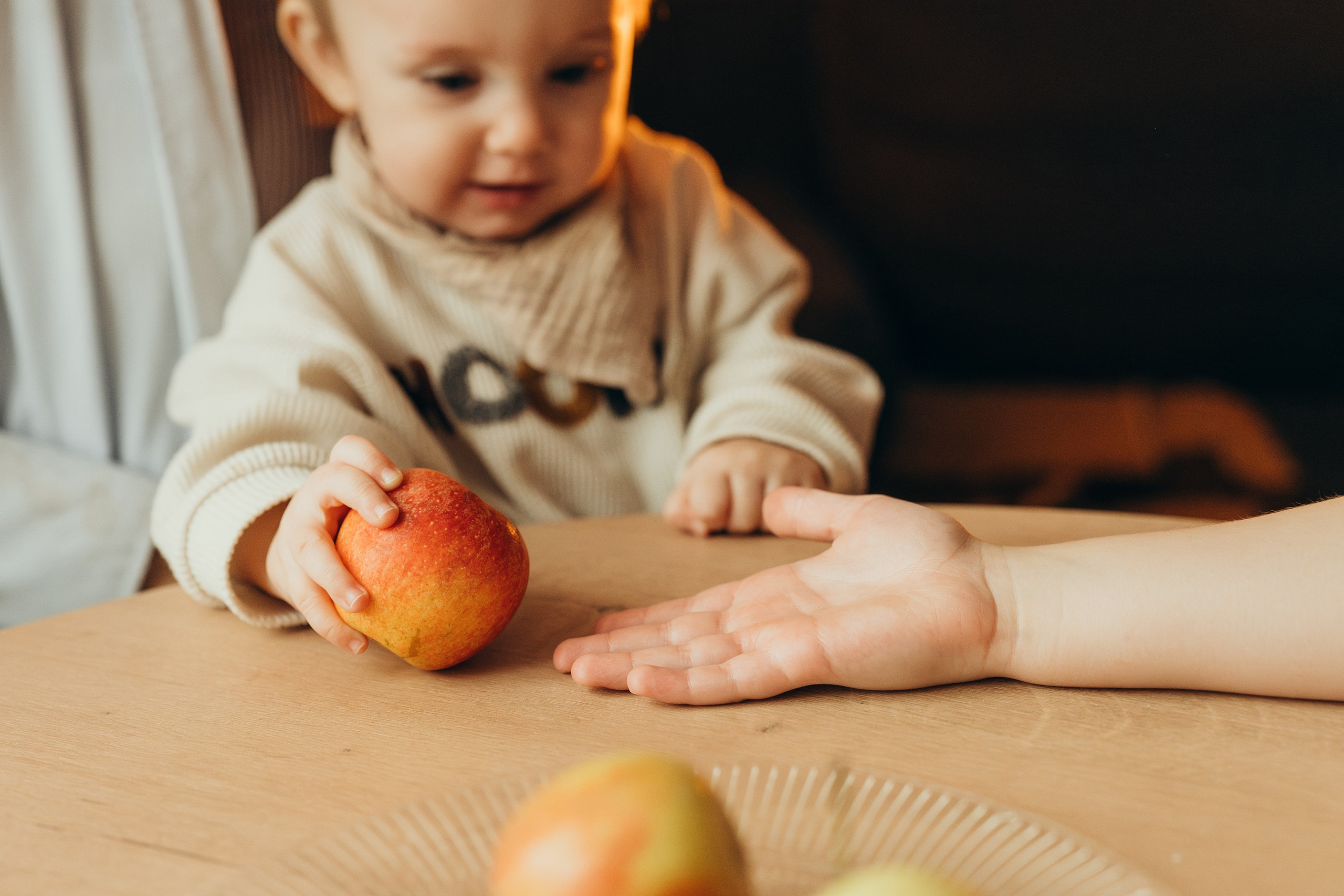 Анастасия, Ярослав и Асия