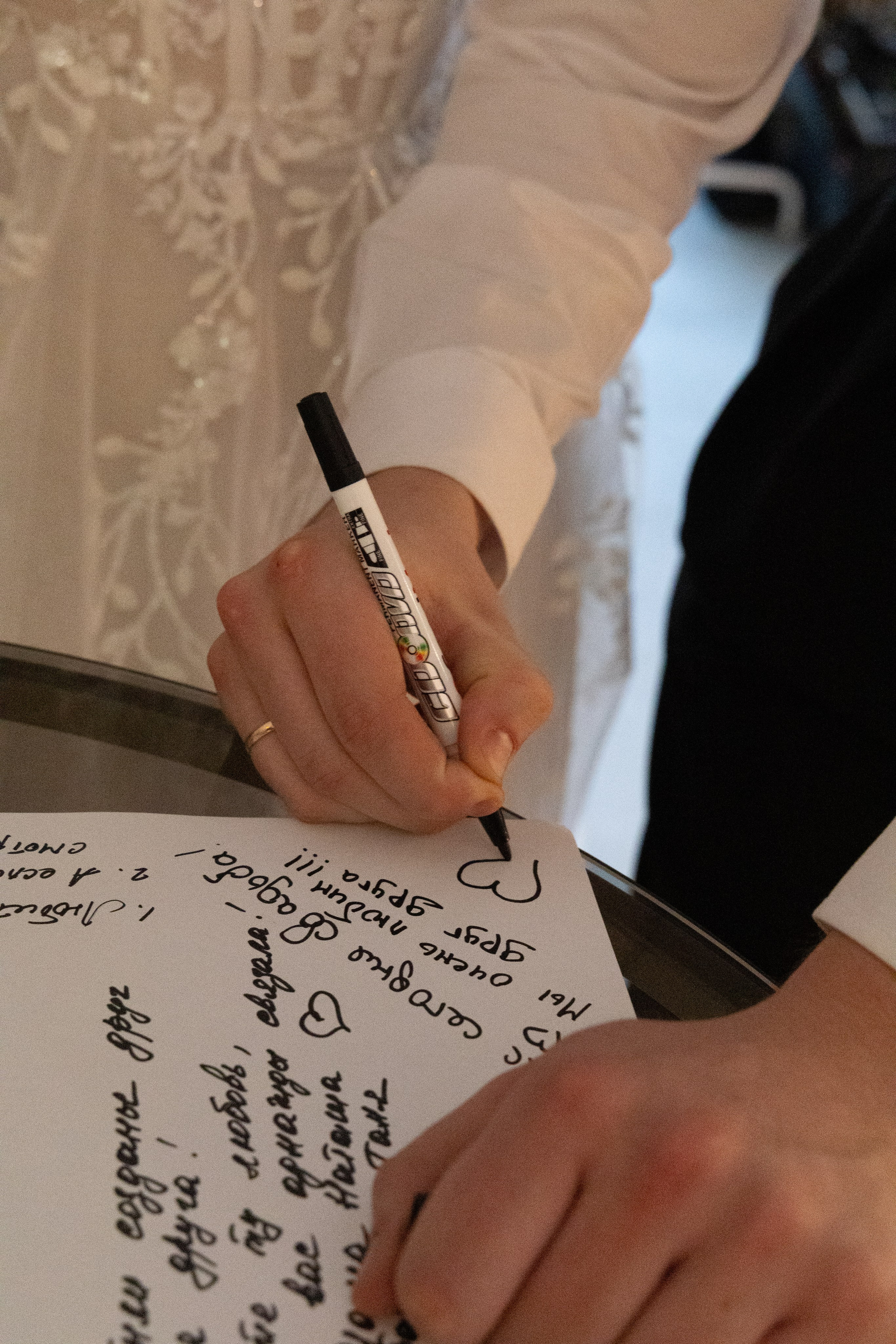 Банкет в кругу близких. Свадебный фотограф и видеограф в Москве — анонс фото и видео с церемонии в день свадьбы