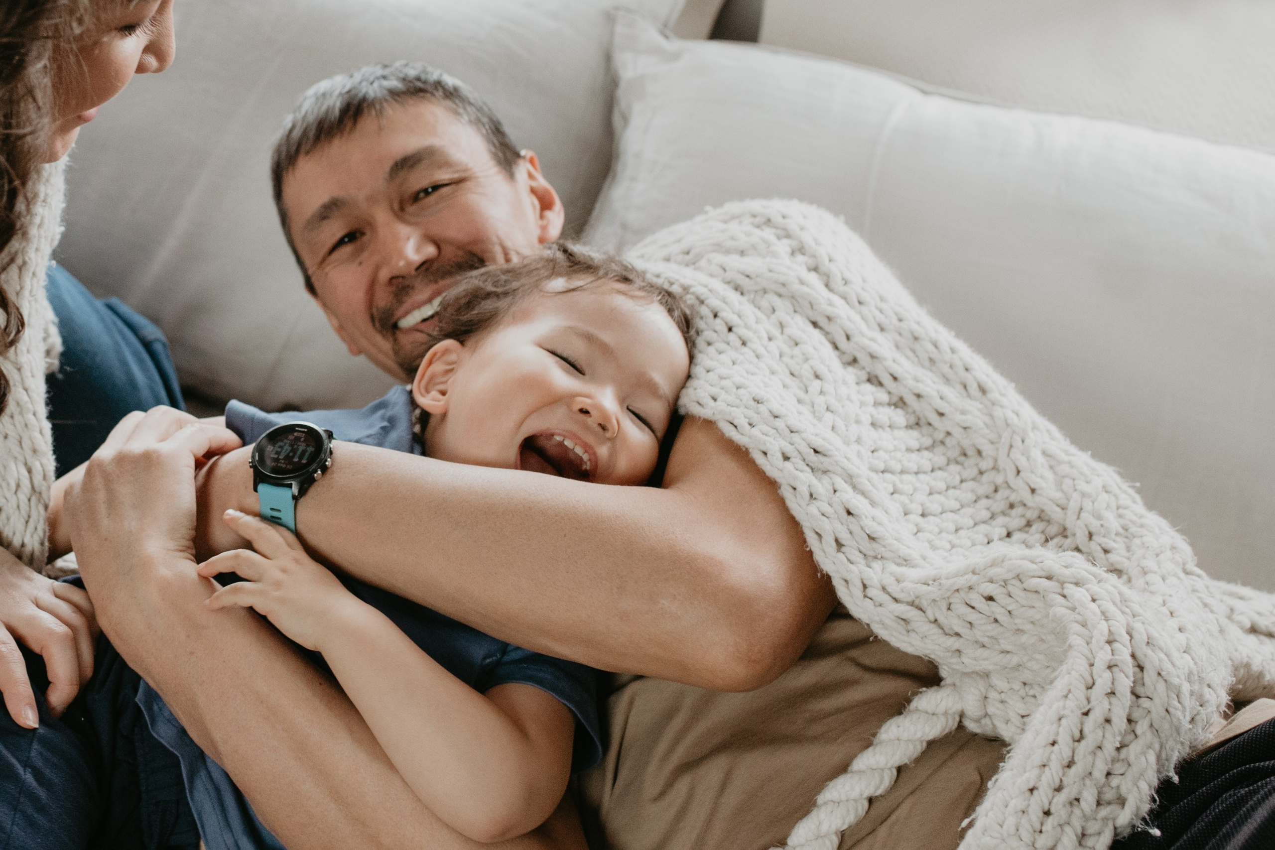 Семейные истории. Свадебный и семейный фотограф в Алматы Laura Dosmann