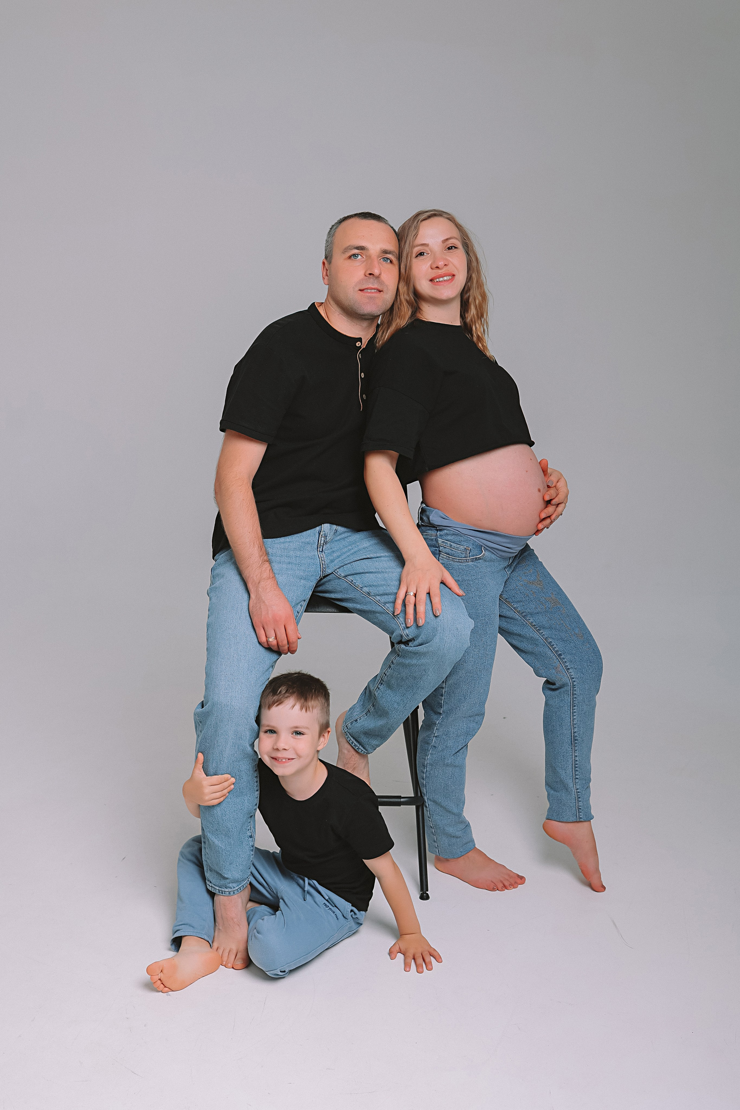 Фататум циклорама и зал. Семейный фотограф Тюмень, фотограф на роды Салмина Мария