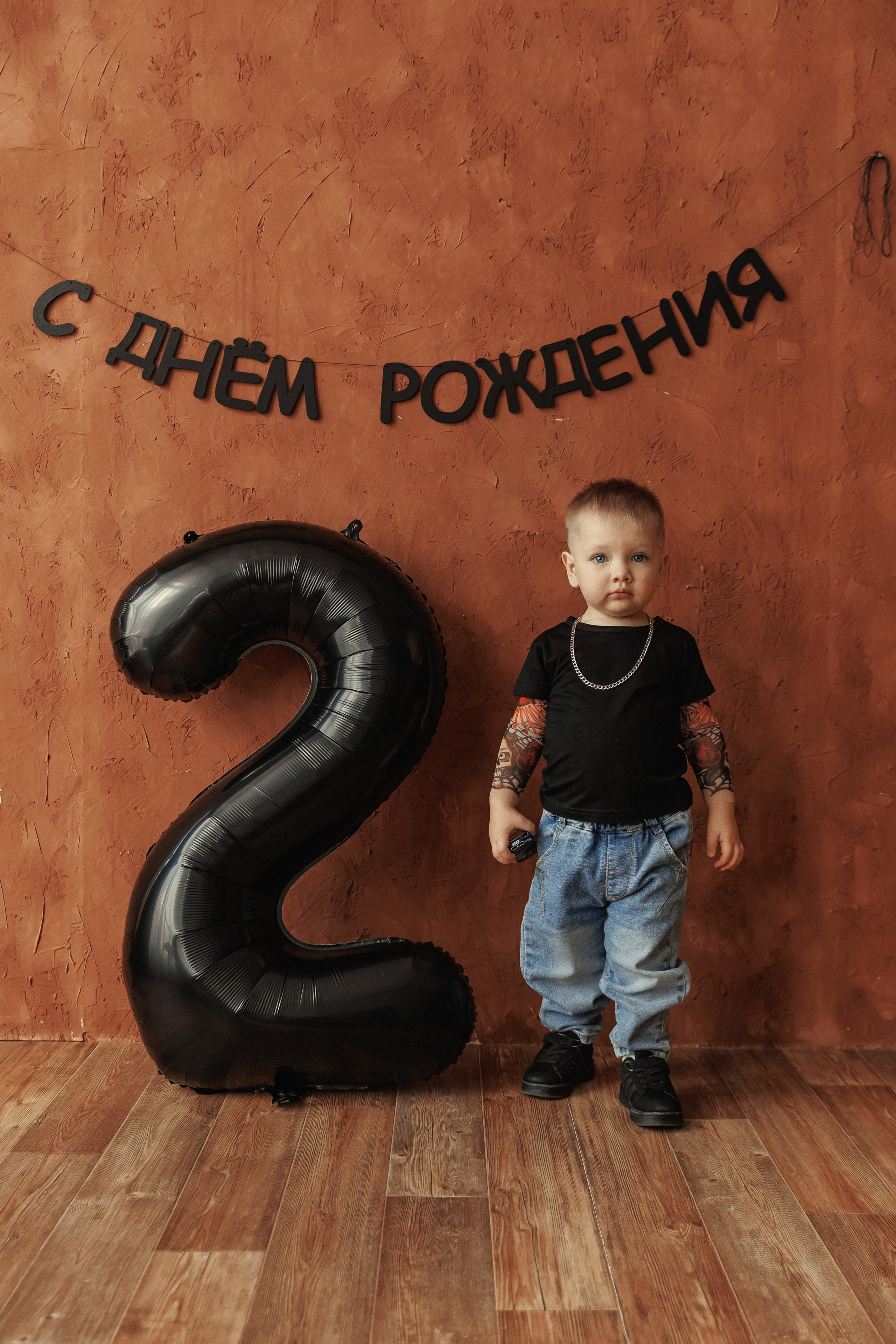 Годики. Фотосессия дней рождения в фотостудии. Детский семейный фотограф в Абинске