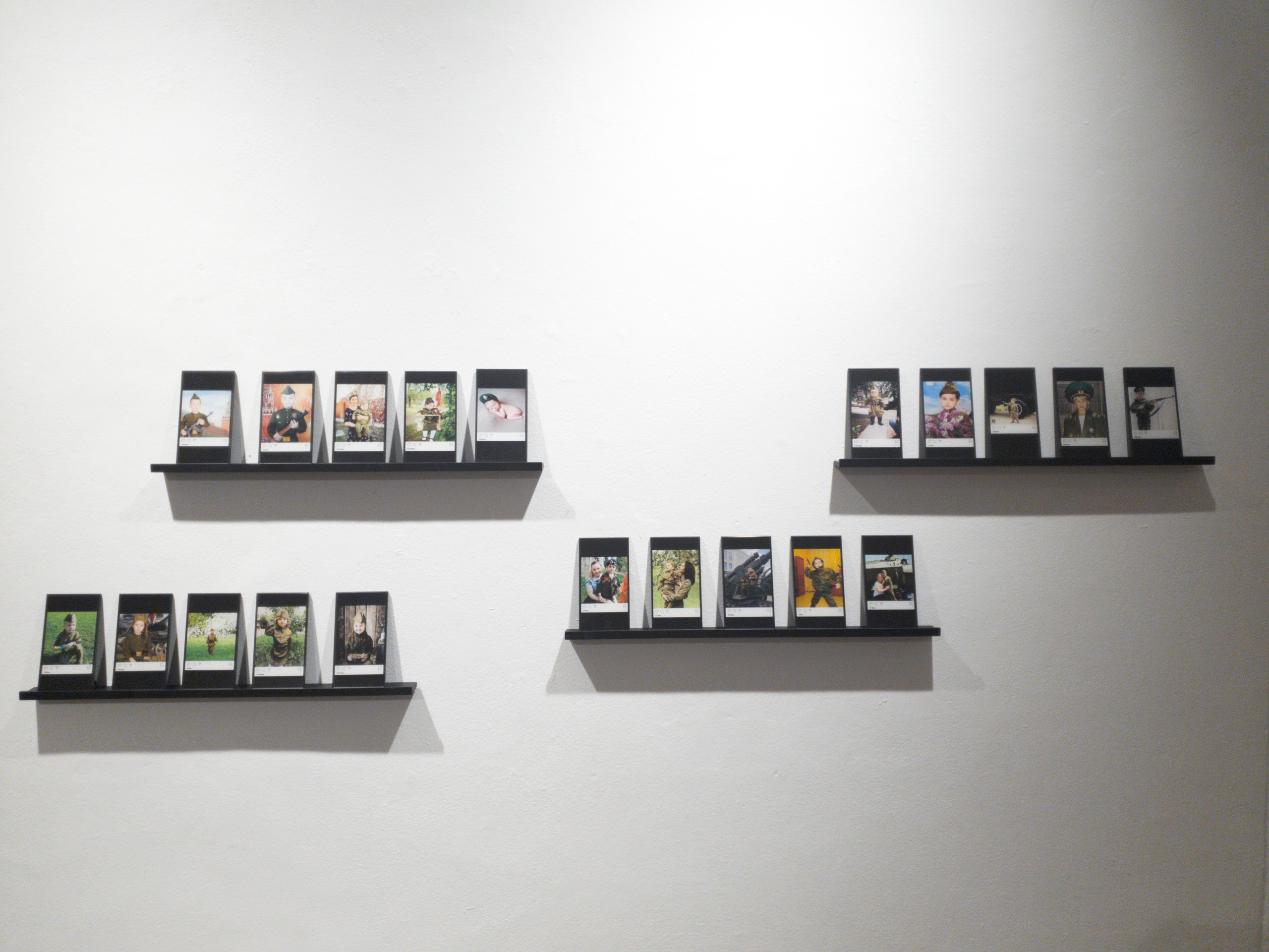 Installation views. Künstler Verstecktoff