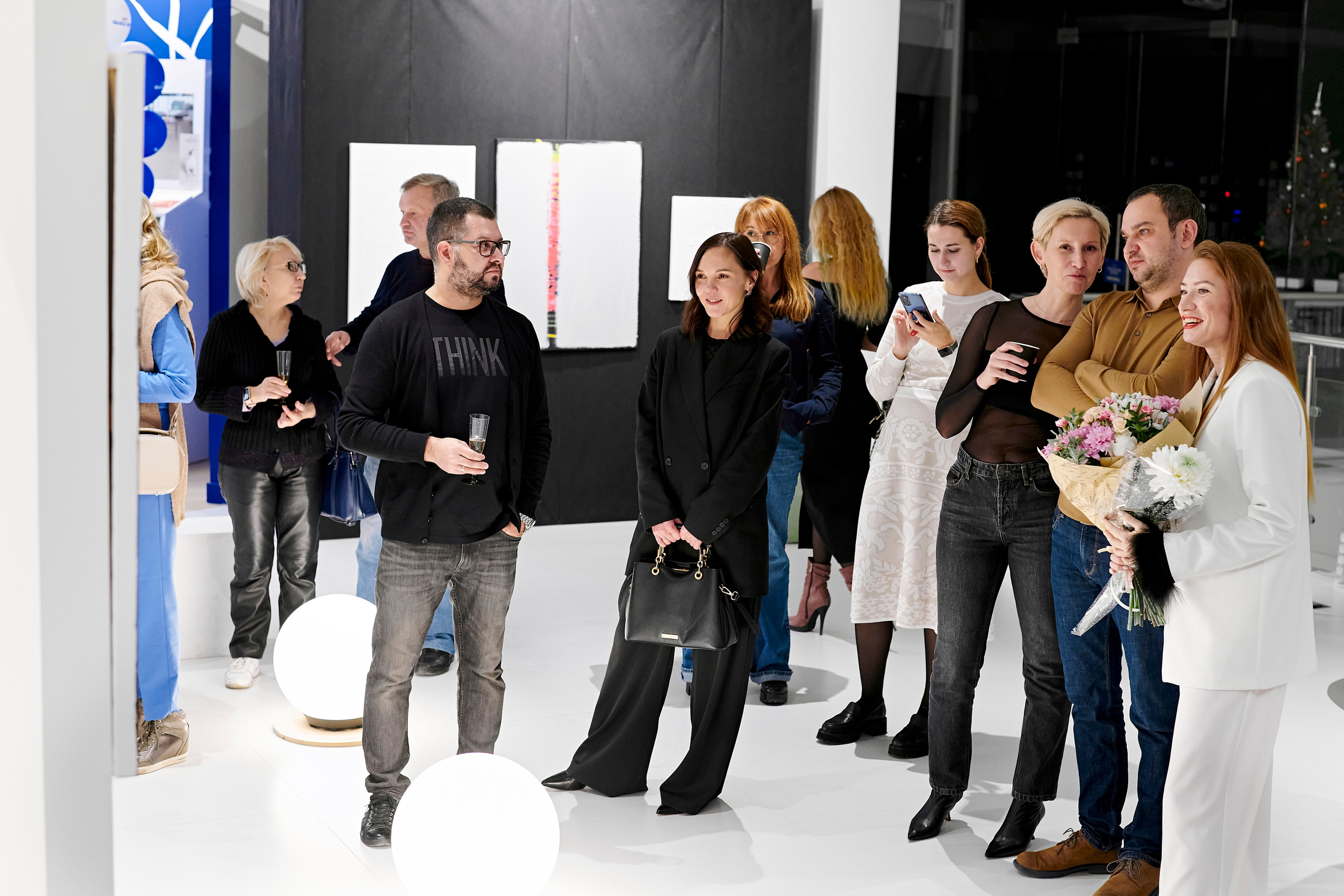 The Holst. Выставка Юлии Остапенко. Фотограф Постольник Дарья