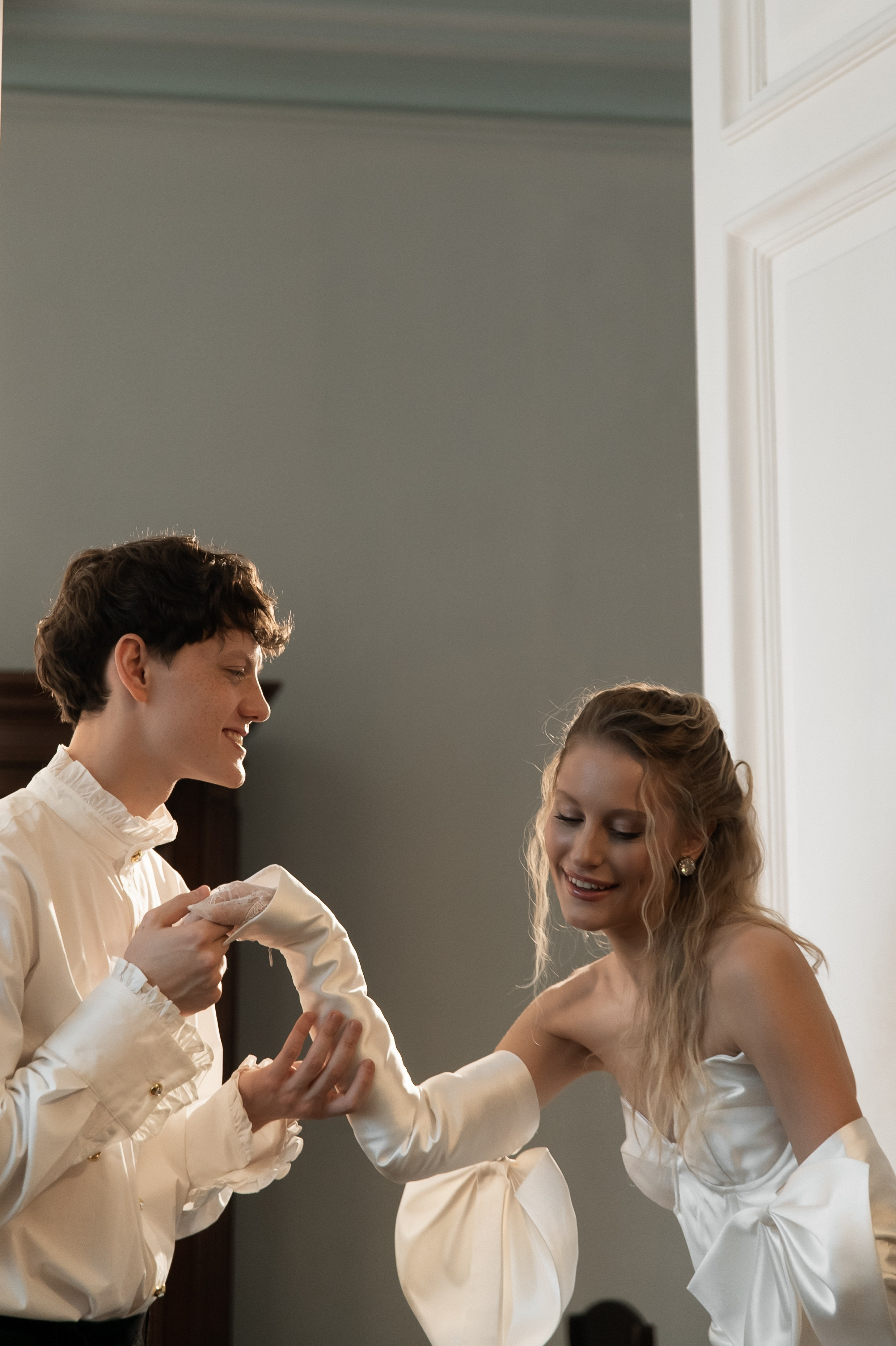 Свадебная съемка в исторической квартире на Чистых прудах. Ярослава Ерина — свадебный фотограф в Москве