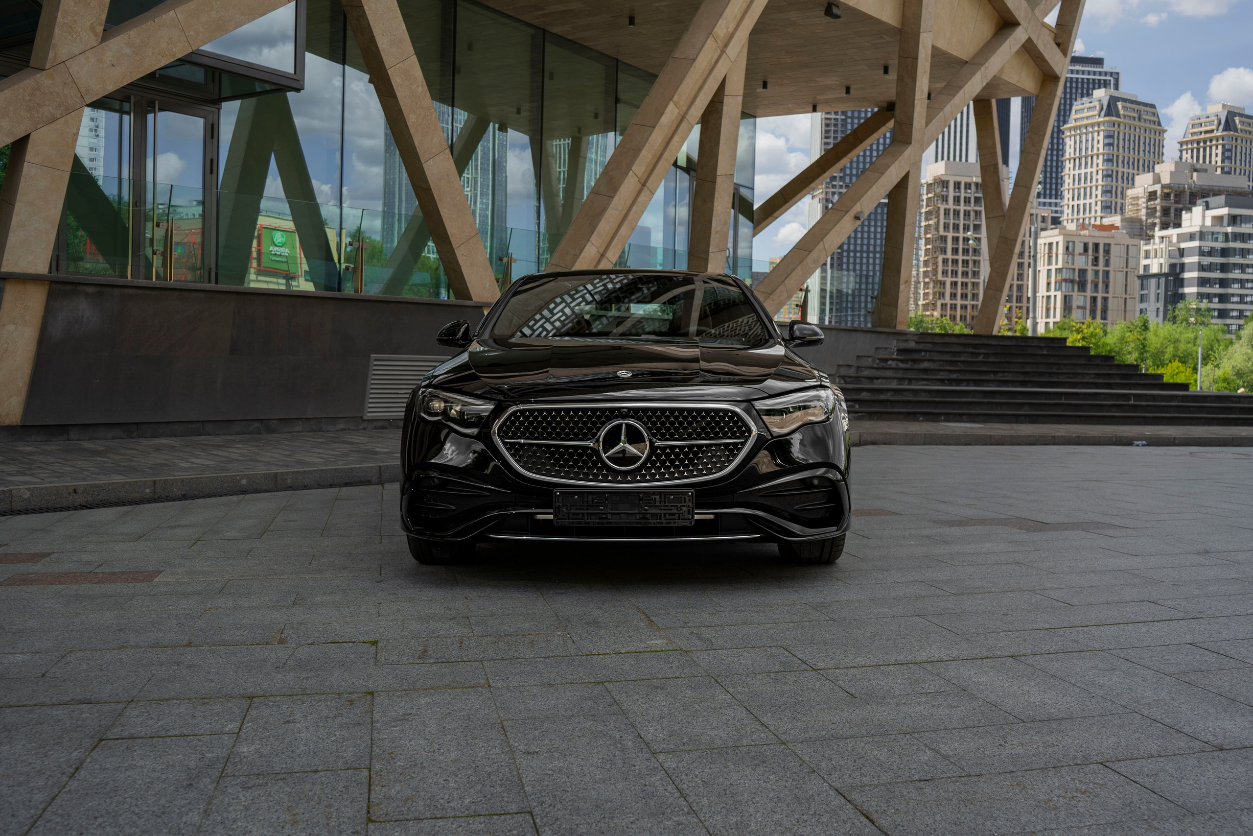 Mercedes-Benz E-class (E300). Автомобильный фотограф Ногинск Денис Городок