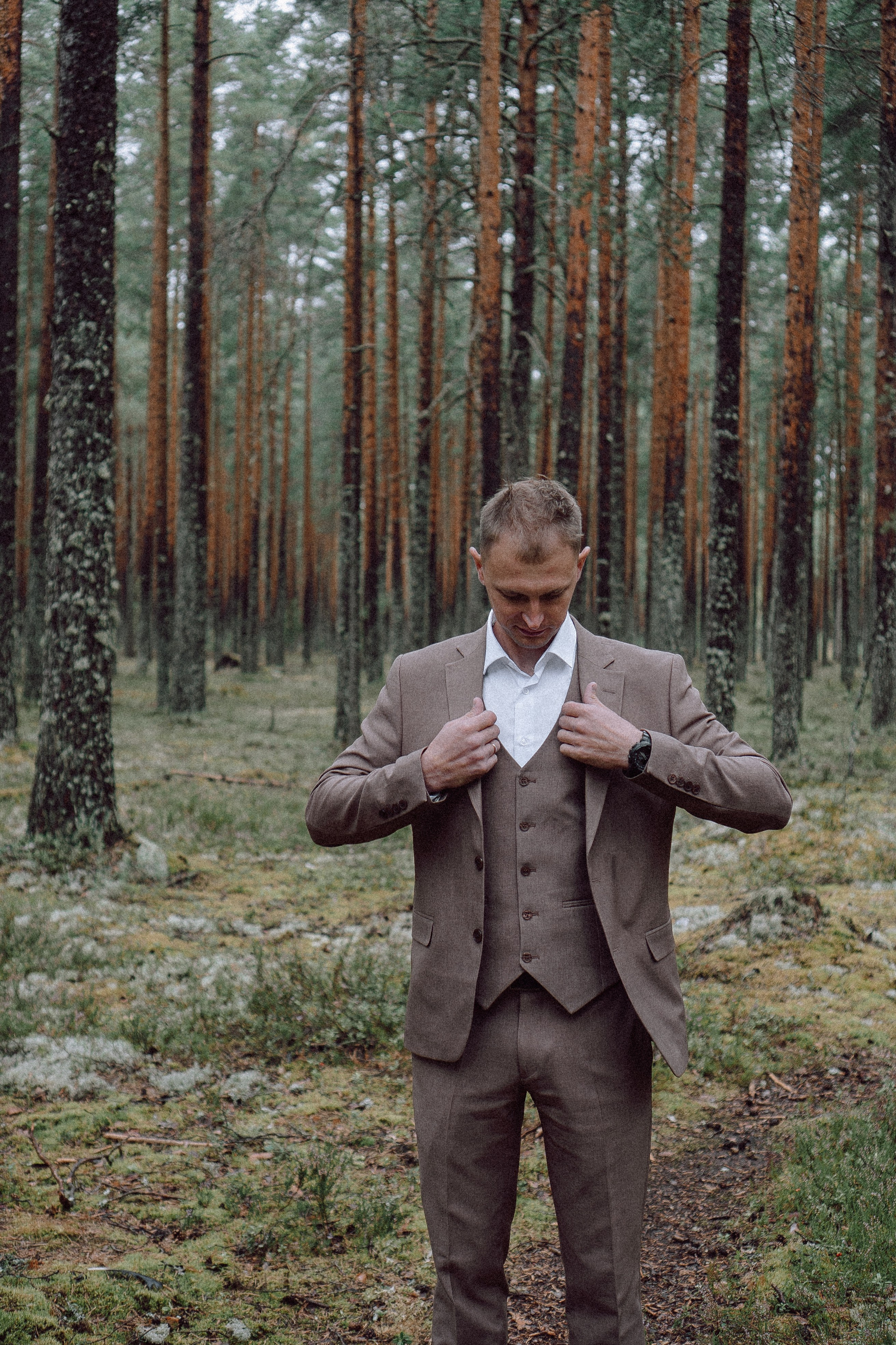СВАДЕБНАЯ ФОТОСЕССИИЯ ПАРЫ В ГОРОДЕ ПРИОЗЕРСК В СОСНОВОМ ЛЕСУ И С ПИКАПОМ. Профессиональный фотограф, Санкт-Петербург — Виктория Богомолова