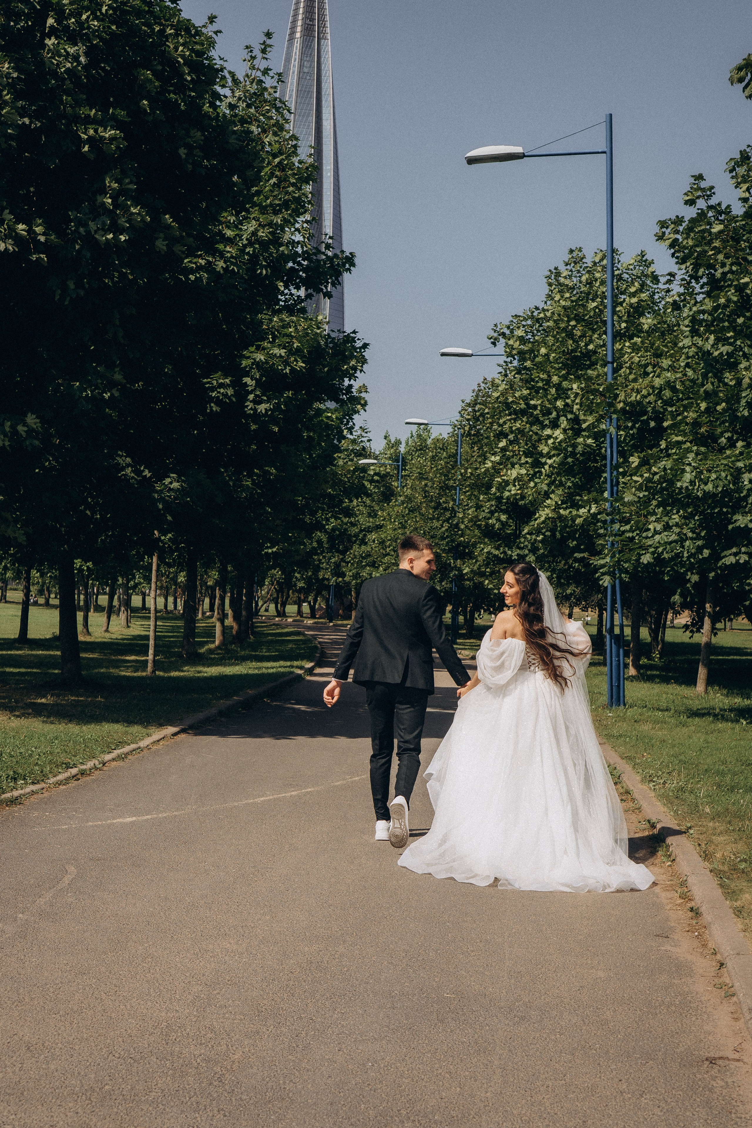 СВАДЕБНАЯ СЬЕМК В ПАРКЕ 300-ЛЕТИЯ. Профессиональный фотограф, Санкт-Петербург — Виктория Богомолова