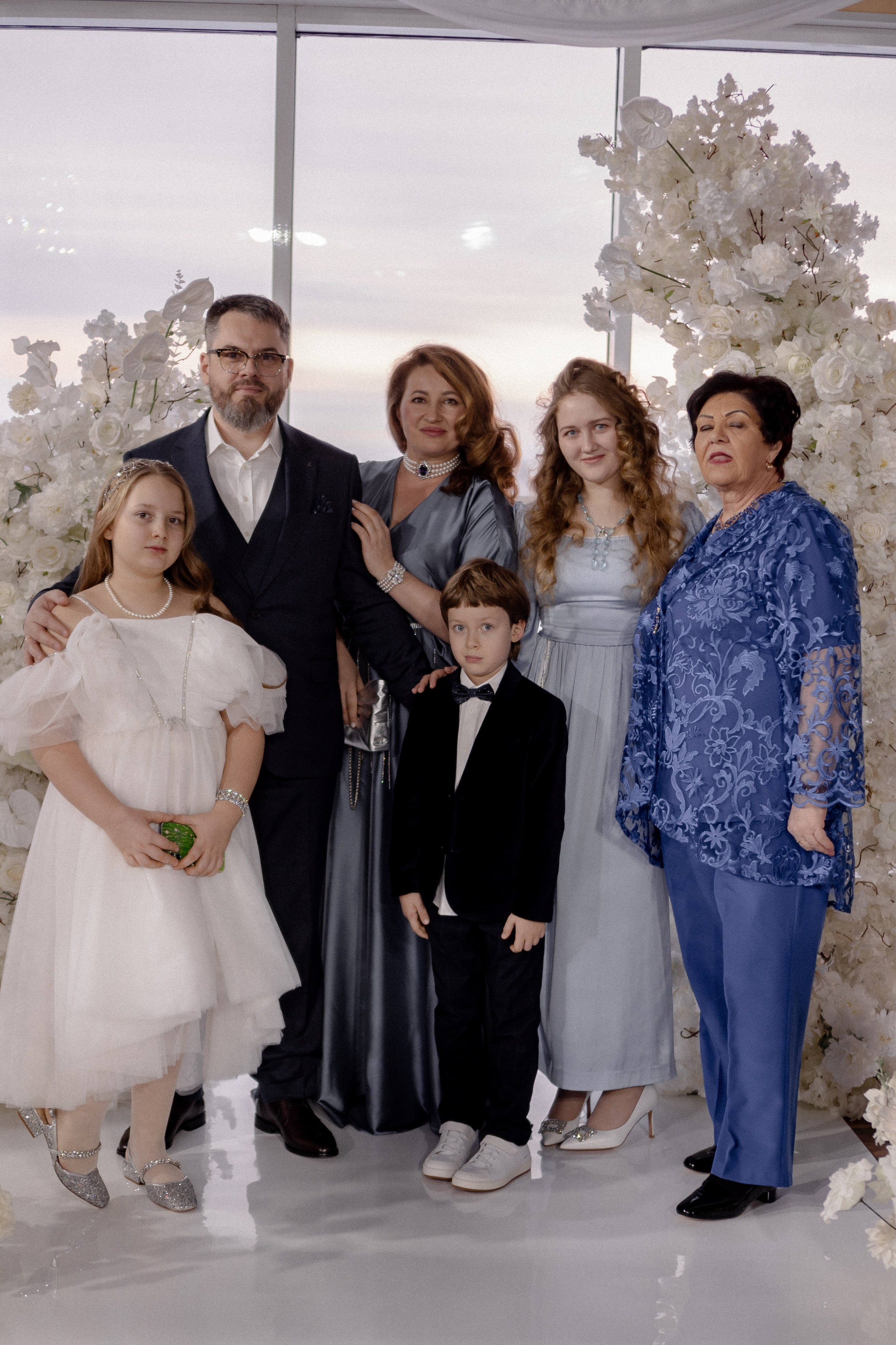 СВАДЕБНАЯ СЬЕМКА СБОРОВ В ОТЕЛЕ И ВЫЕЗД НА ЦЕРЕМОНИЮ (СНЯТО В СИБИРЕ В НИЖНЕВАРТОВСКЕ). Профессиональный фотограф, Санкт-Петербург — Виктория Богомолова