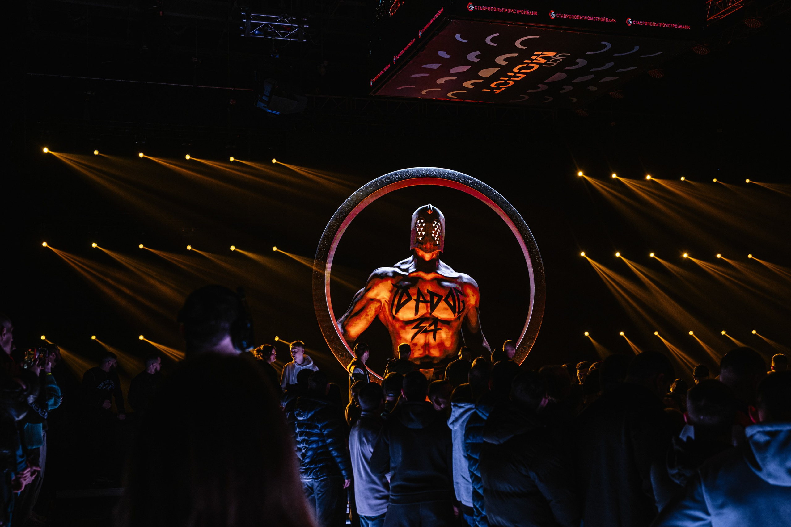 TOP DOG 2. Максим Комаров — Профессиональный фотограф