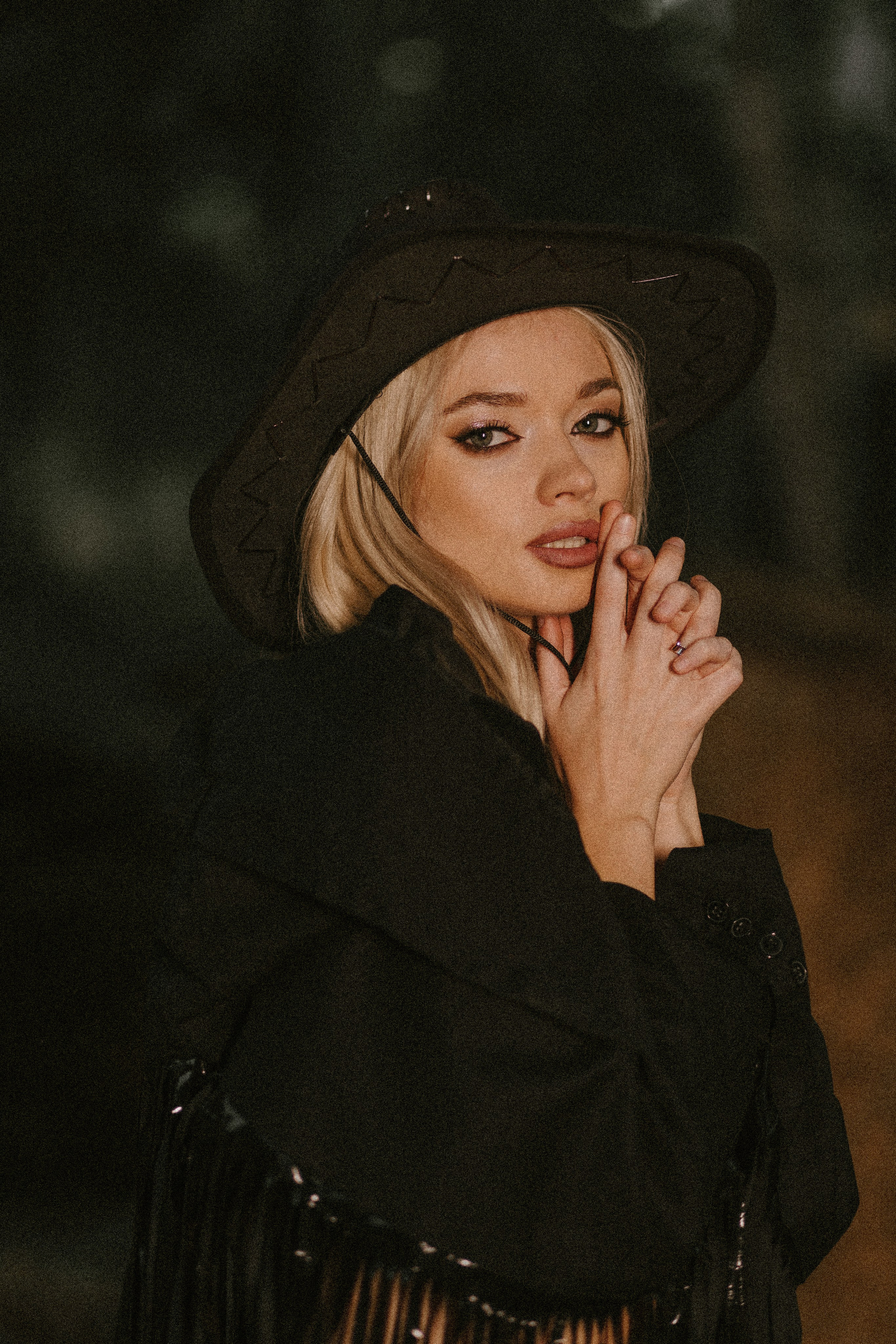 Надя «Вестерн». Павел Померанцев