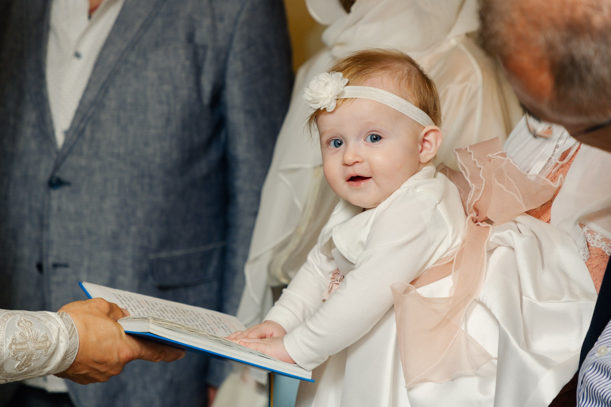 Церковь чудотворной иконы Божией Матери Всех Скорбящих Радость с грошиками. Фотограф на крещение в Санкт Петербурге