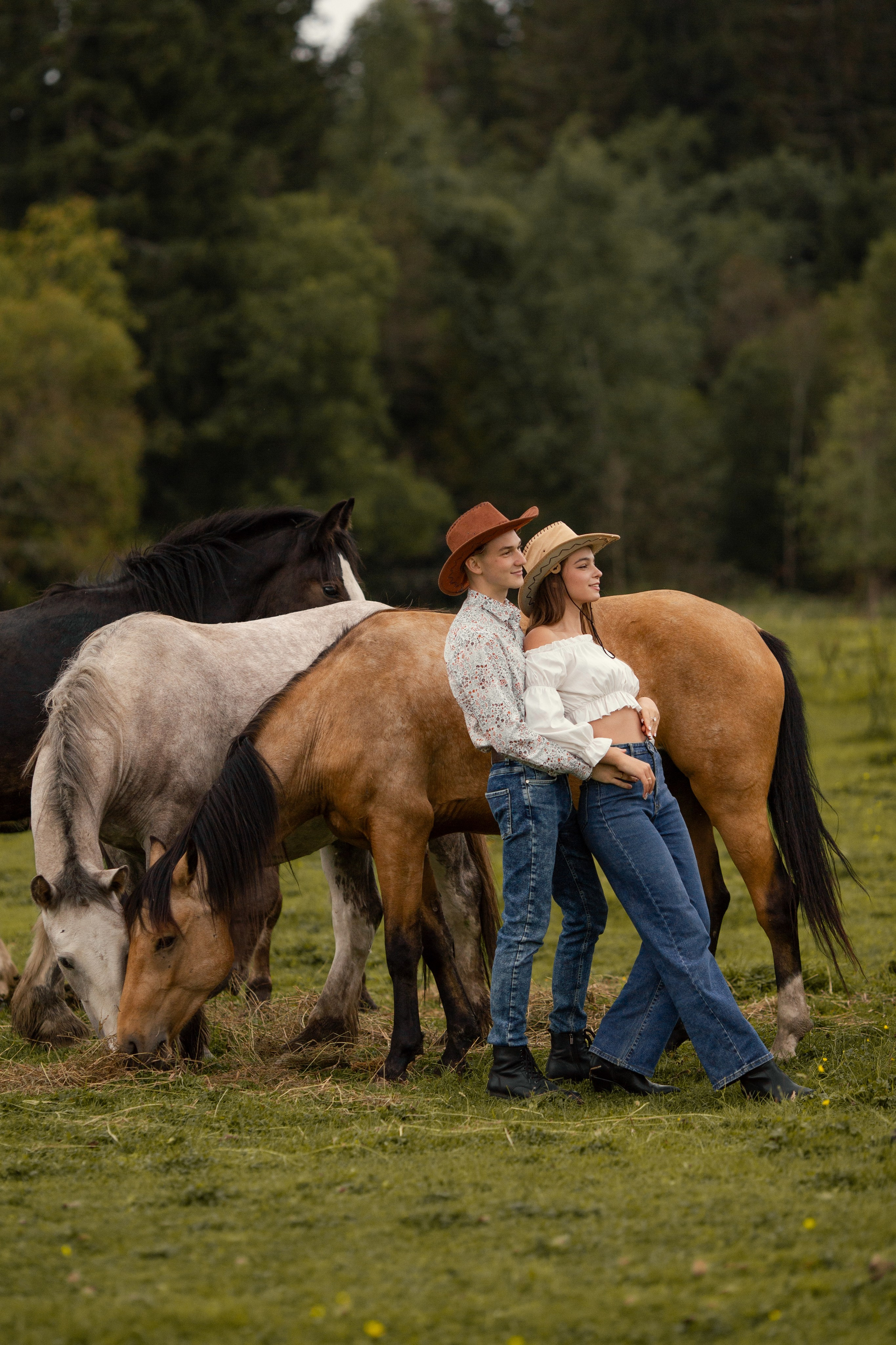Парная фотосессия с лошадью