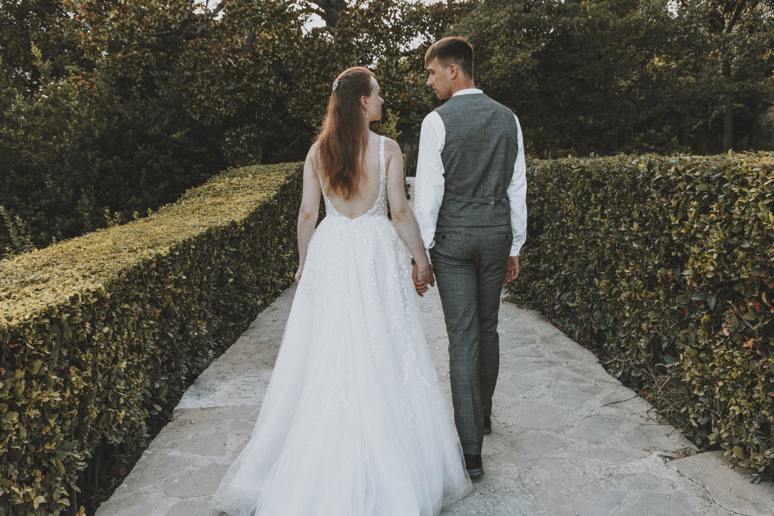 Свадебная прогулка в Крыму. Семейный, женский, контент фотограф в Ялте