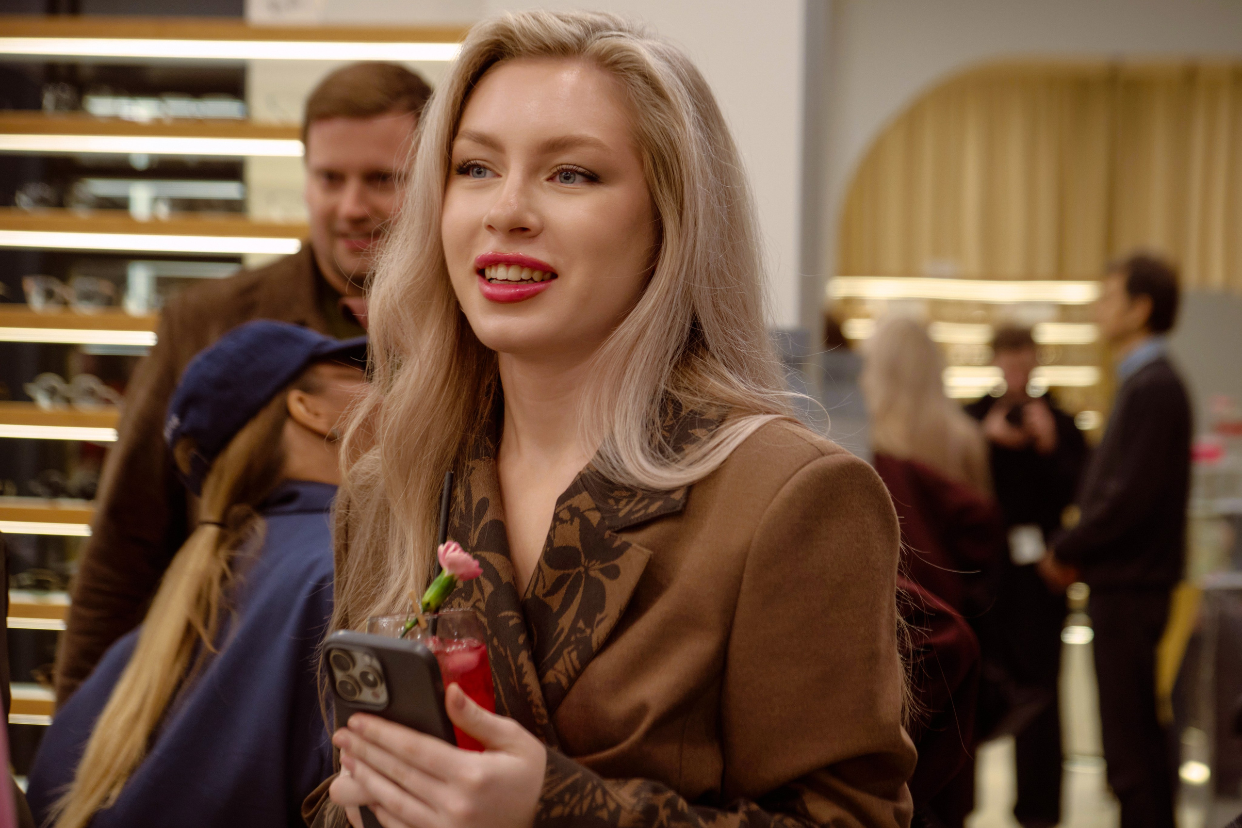 ОПТИК ЦЕНТ. Свадебный фотограф в Екатеринбурге Соседков Евгений