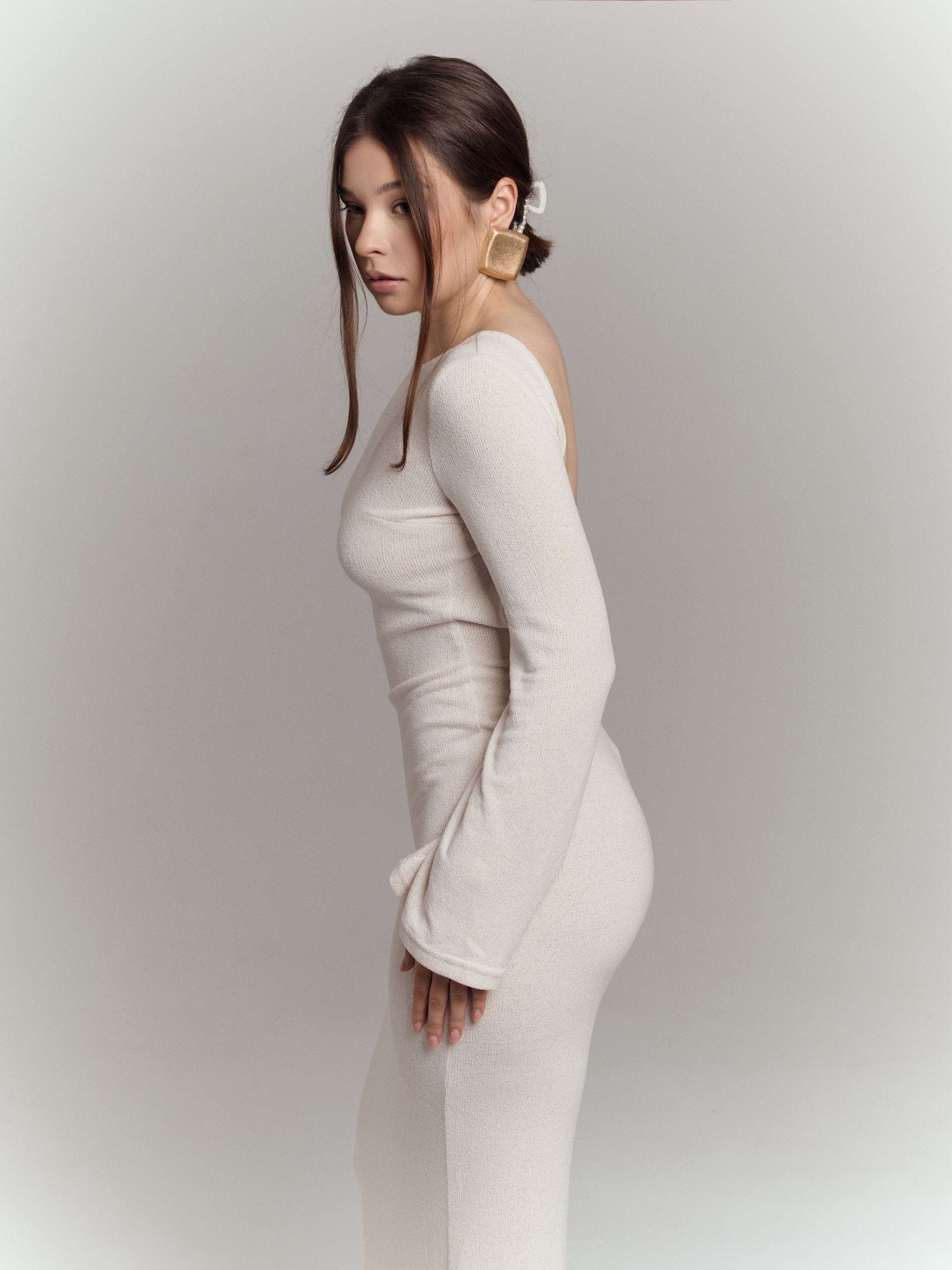 Индивидуальная женская фотосессия с искусственным светом. Photographer Golyakova Darya