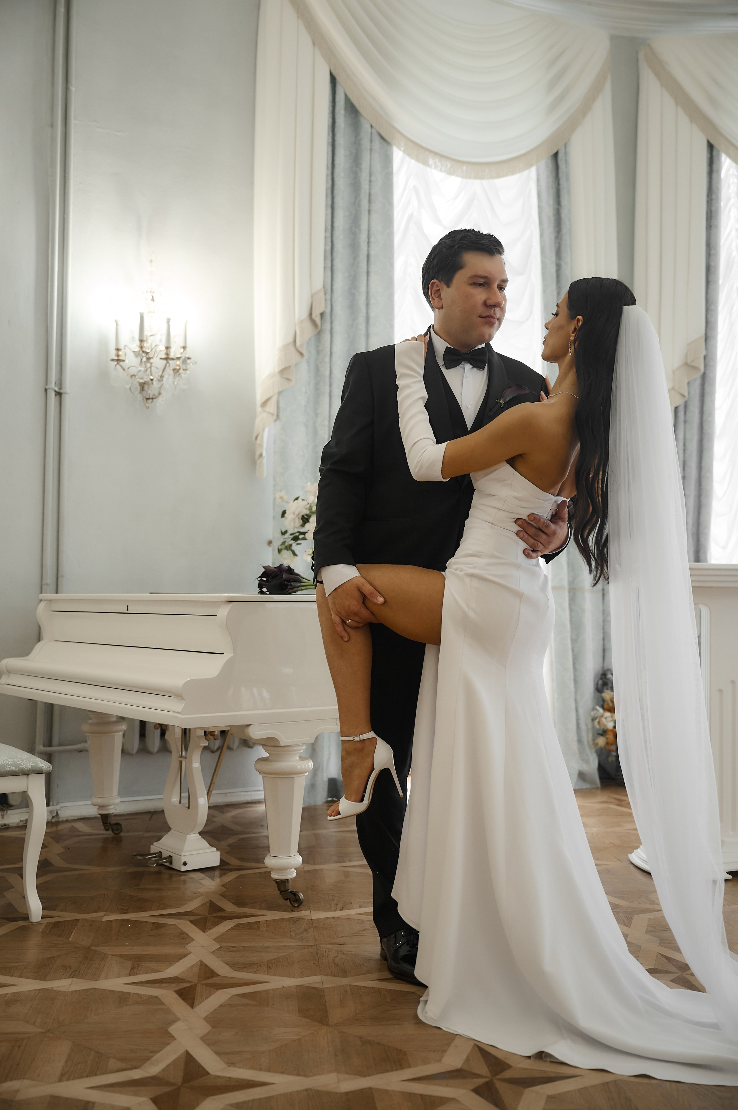 Свадебная прогулка в Богородицке. Свадебный фотограф в Туле Никита Беляев