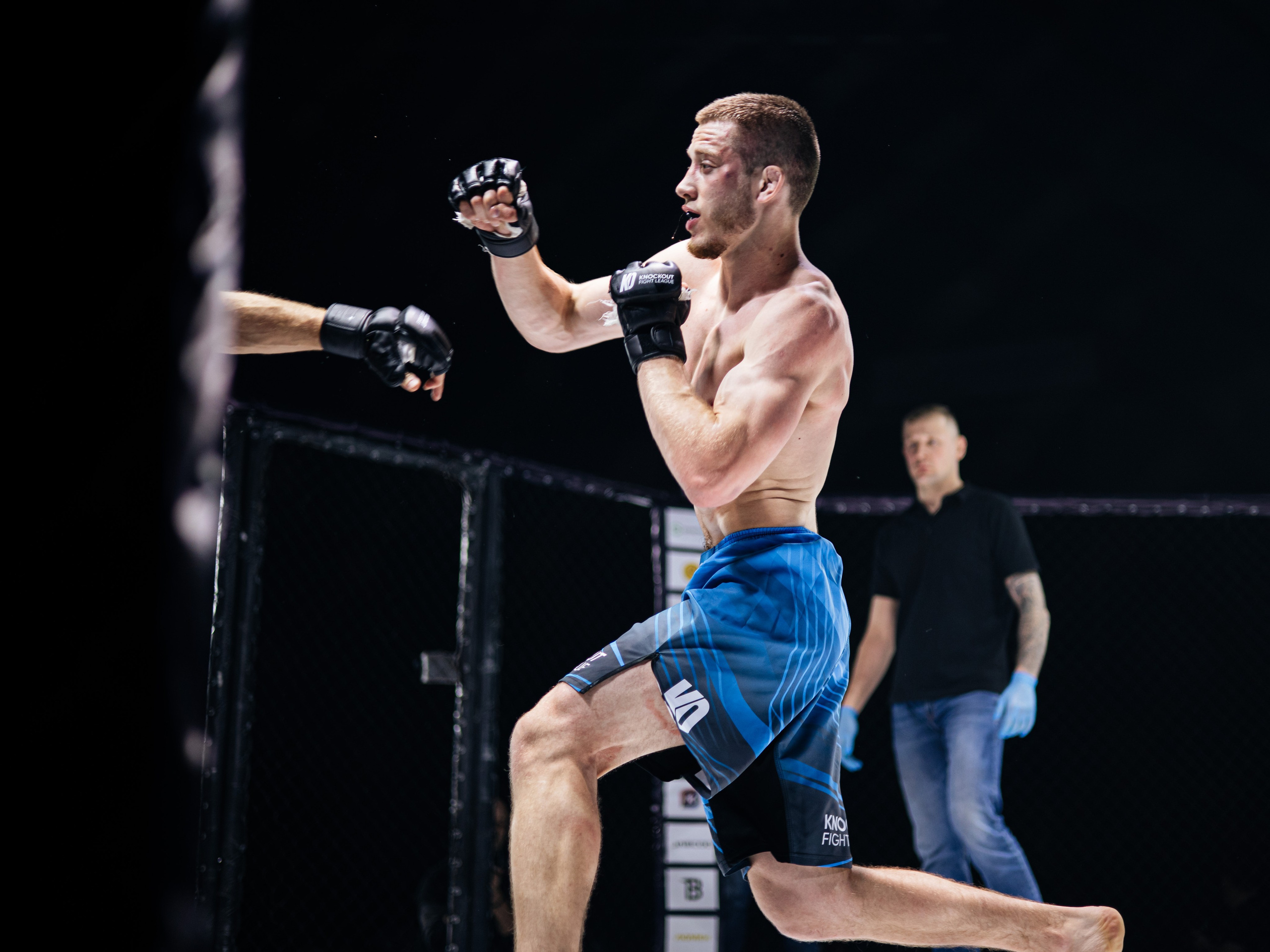 Бойцовская лига «KNOCK OUT». KRIS KRUPINNIKOVA