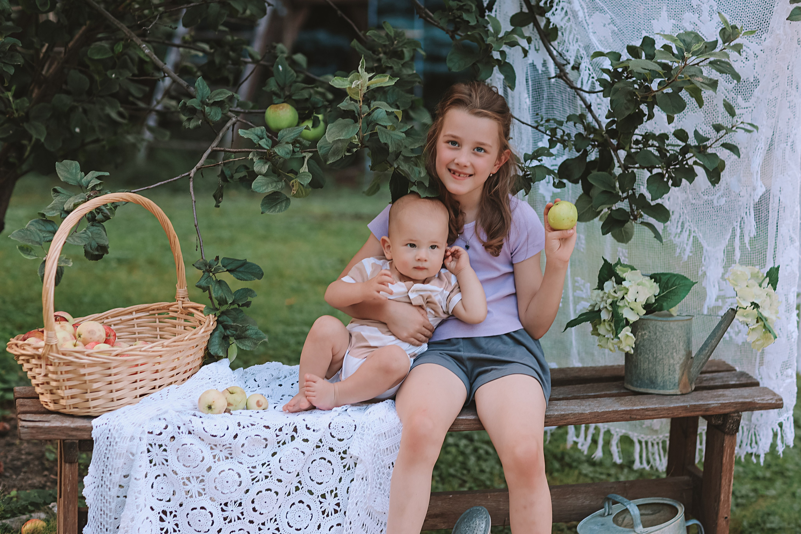 Яблоки. Семейный фотограф Тюмень, фотограф на роды Салмина Мария