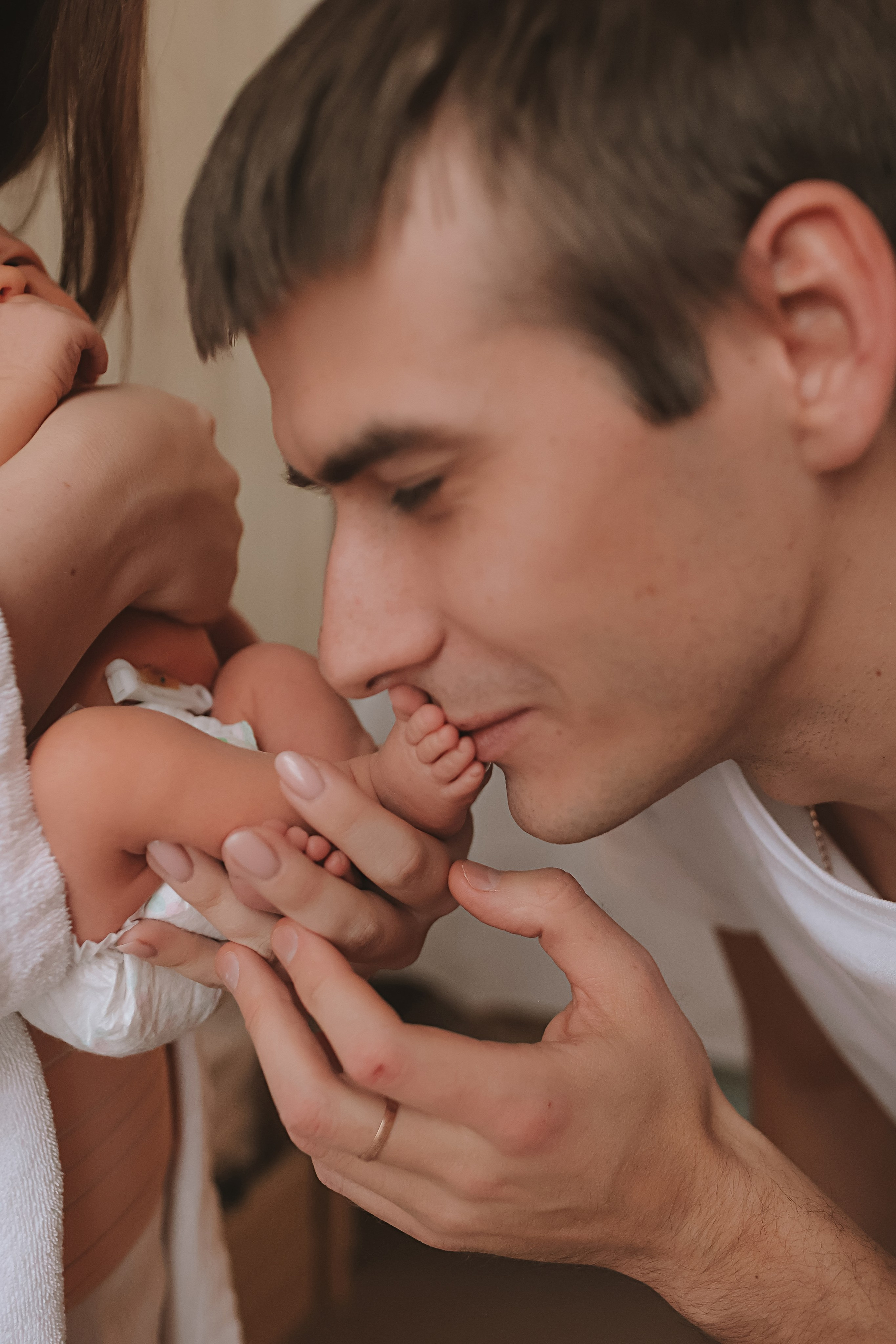 Выписка Мид. Семейный фотограф Тюмень, фотограф на роды Салмина Мария