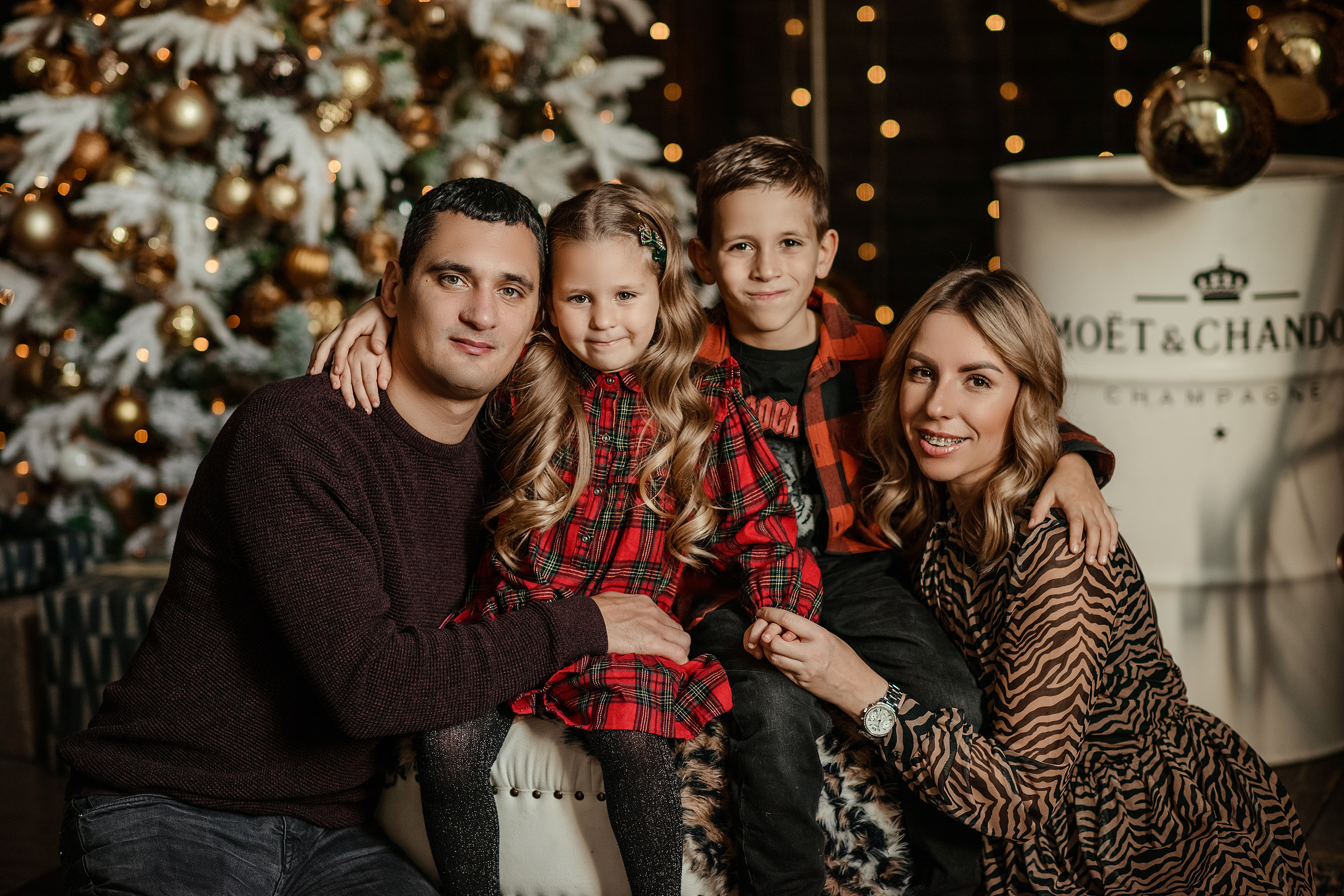 НГ_ОляМаксимТимурВиктория. Фотограф г. Хабаровск Наталья Кальницкая