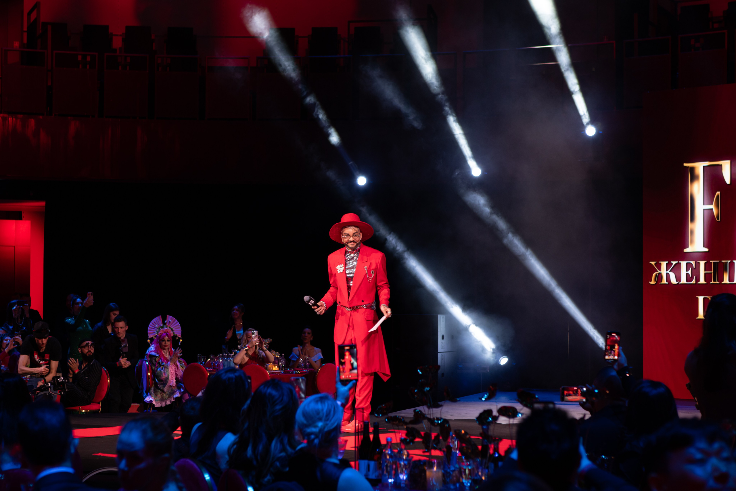 Премия FB Женщина года 2025. Свадебный и семейный фотограф в Москве и Московской области Оксана Шлыкова