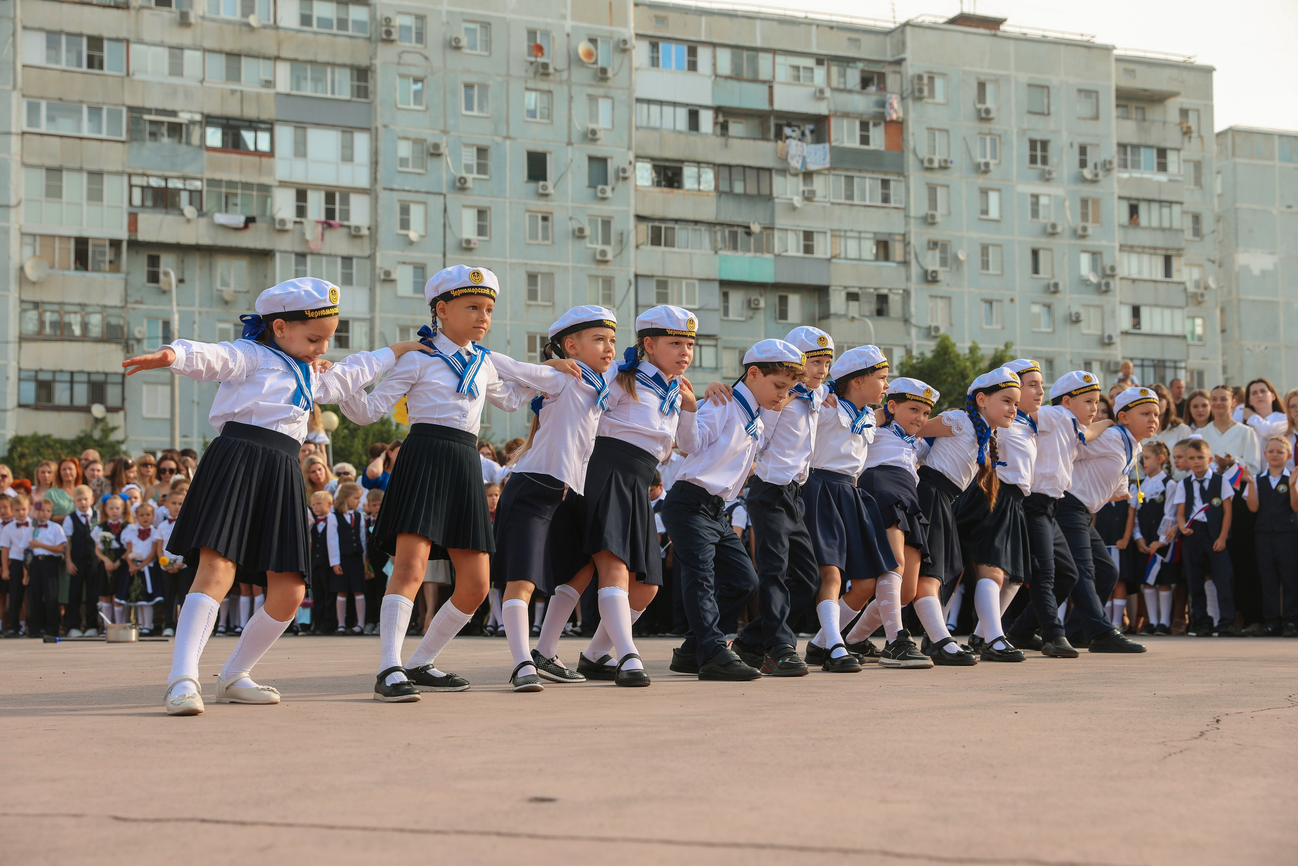 ЛИЦЕЙ ИСТЭК. Photographer Viktoriya Markushina «My world throug»