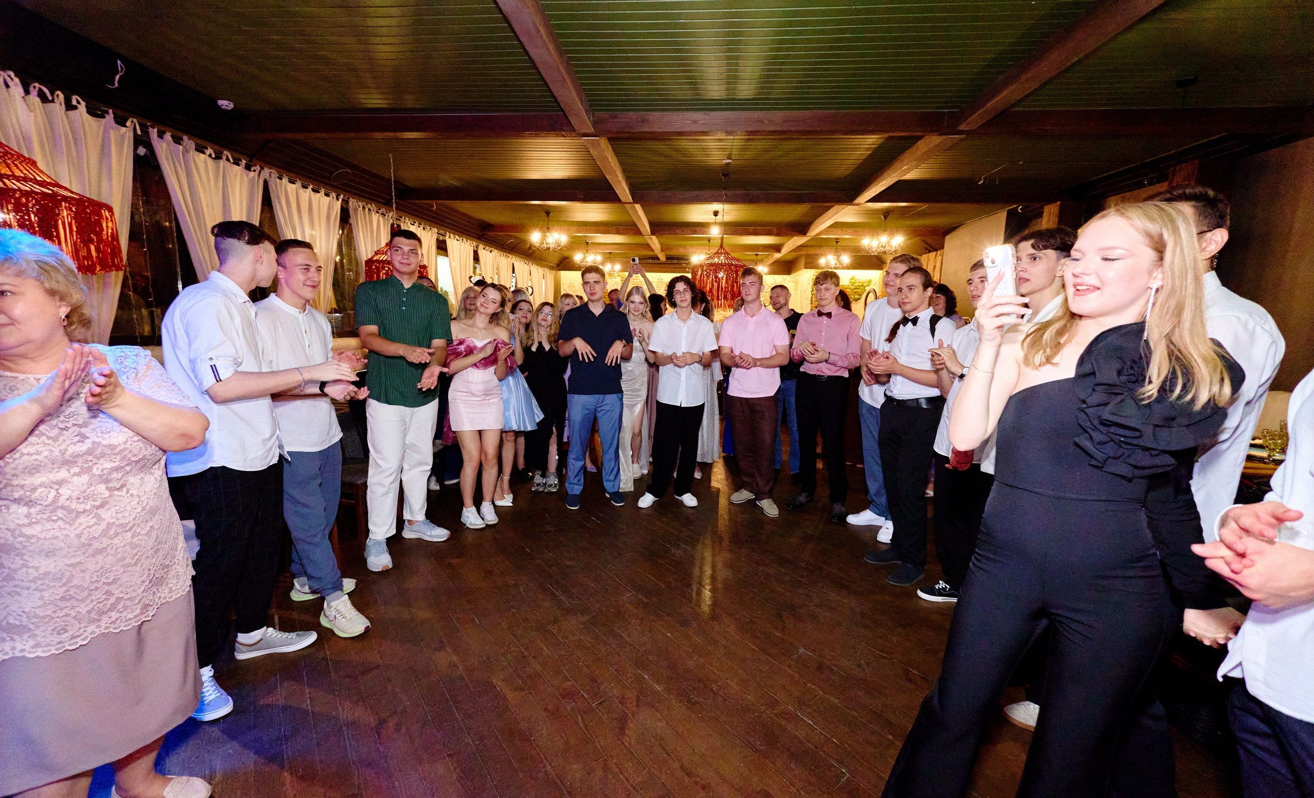 Выпускной 35 Сош. Фотограф Выпускные альбомы Таганрог Сергей Коробченко