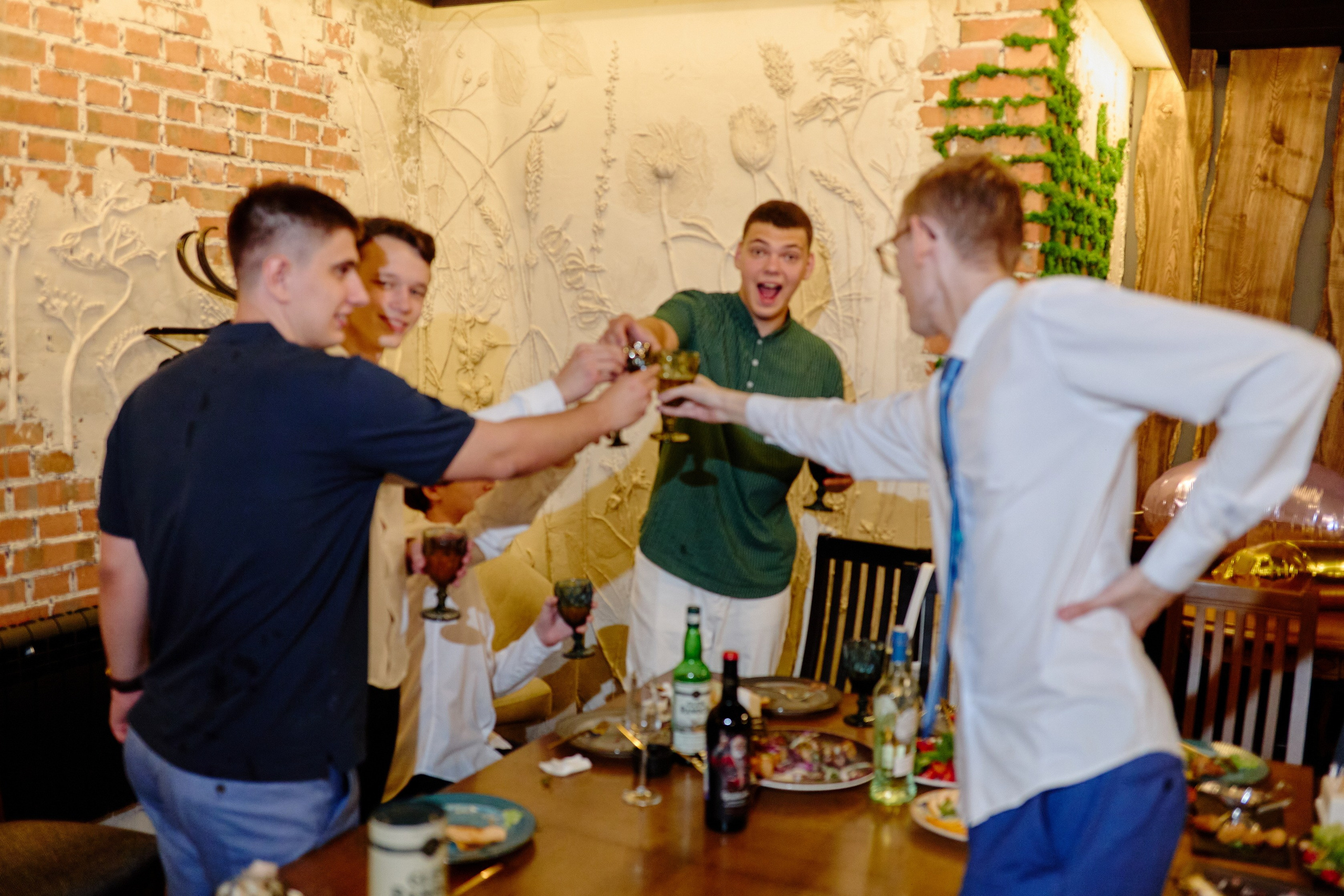 Выпускной 35 Сош. Фотограф Выпускные альбомы Таганрог Сергей Коробченко