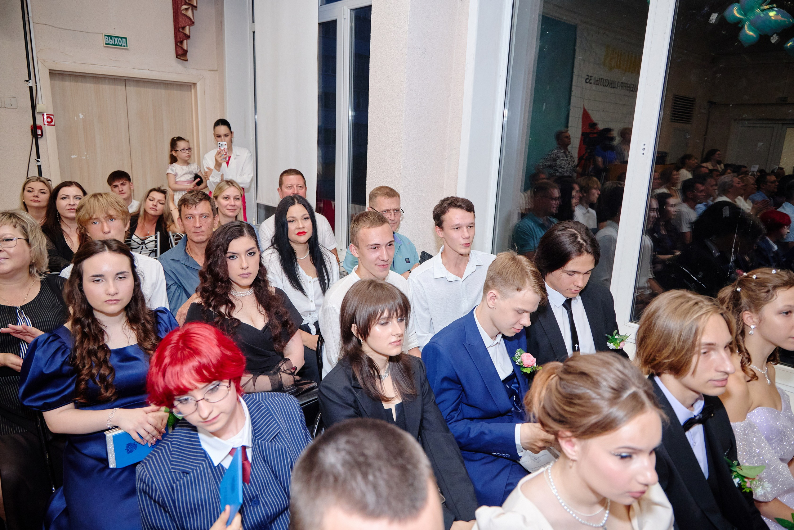 Выпускной 35 Сош. Фотограф Выпускные альбомы Таганрог Сергей Коробченко