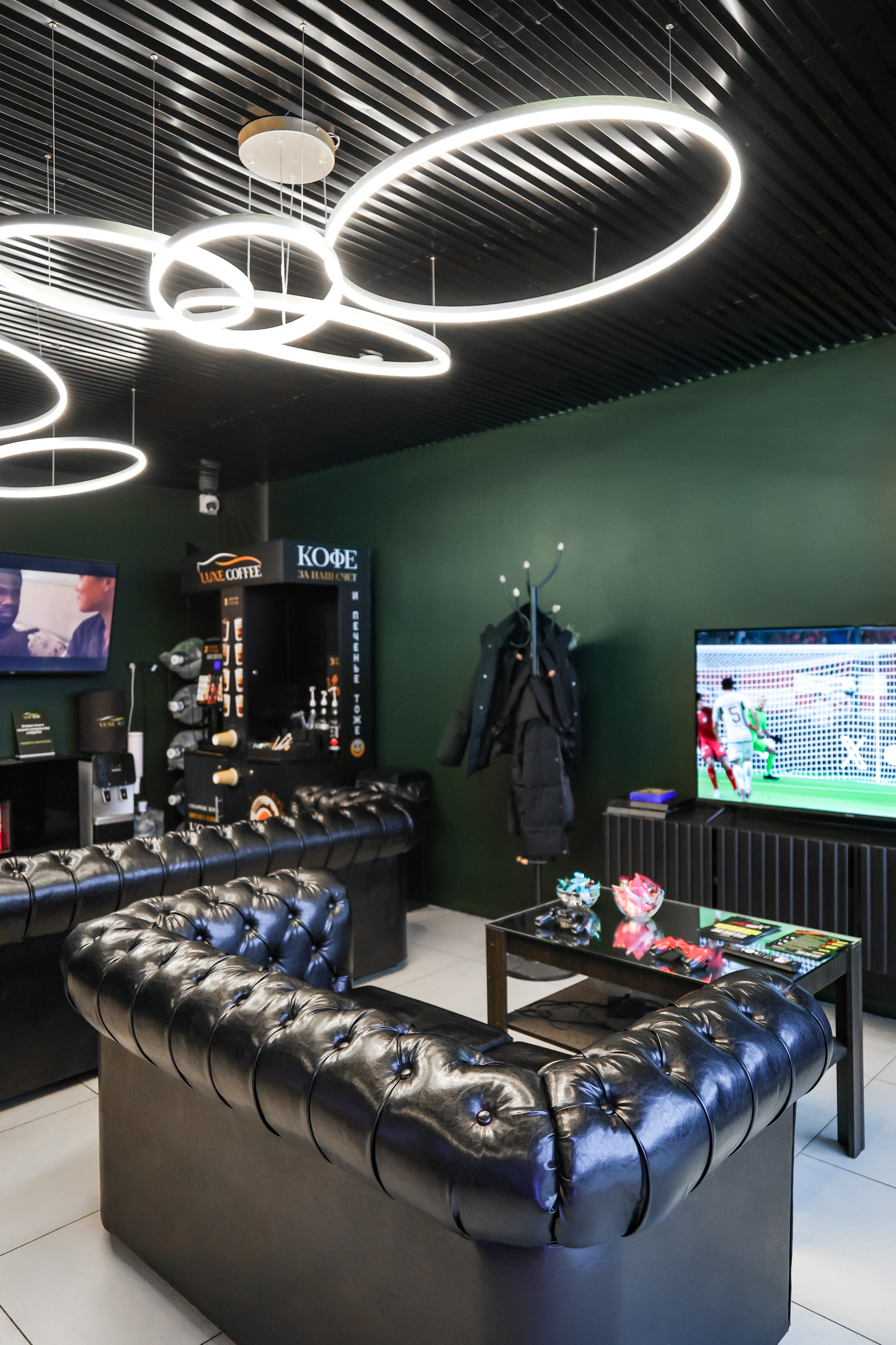 LUXE AUTO DETAILING. Mixturecaptures