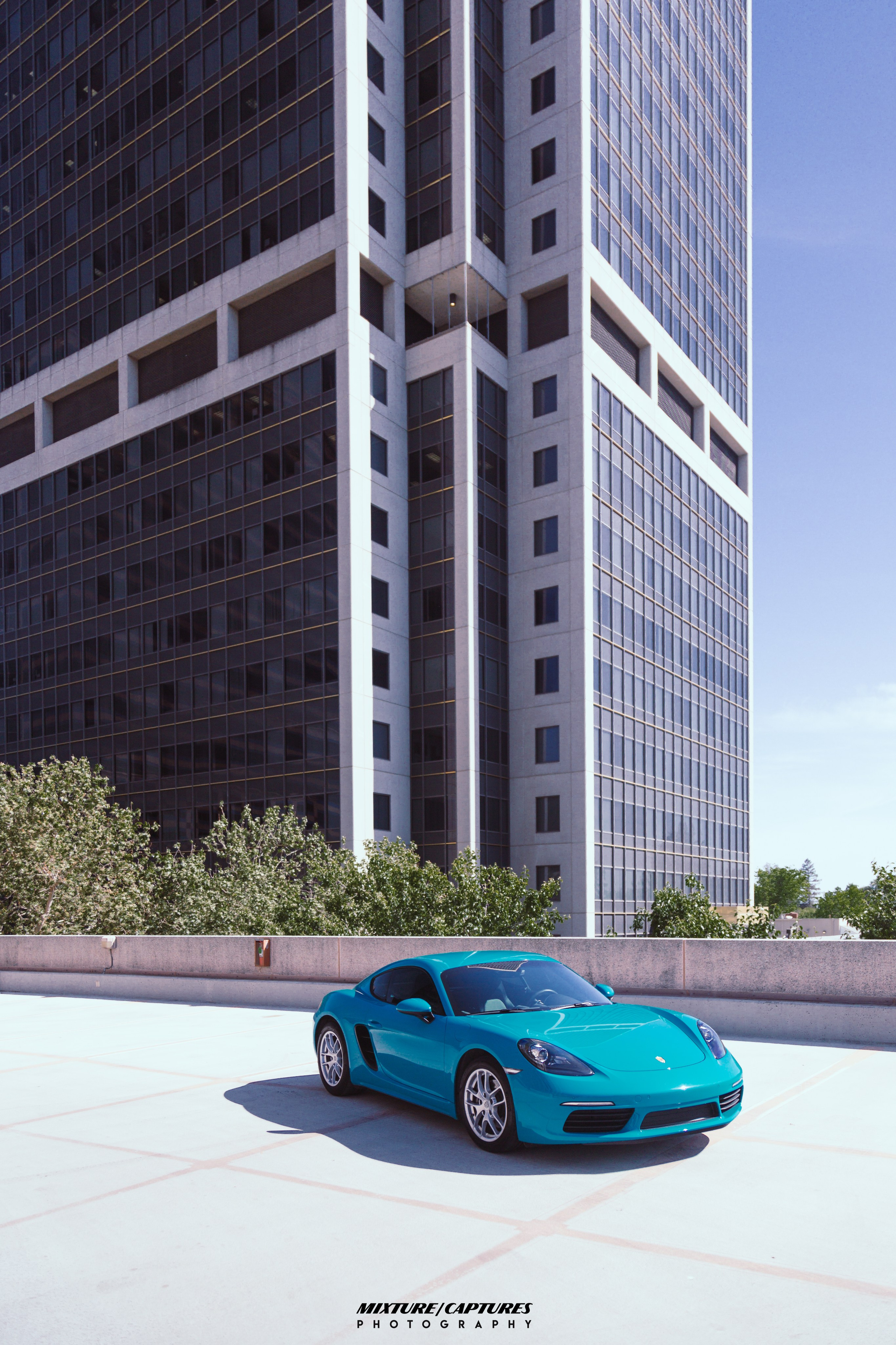 2019 Porsche 718 Cayman. Mixturecaptures