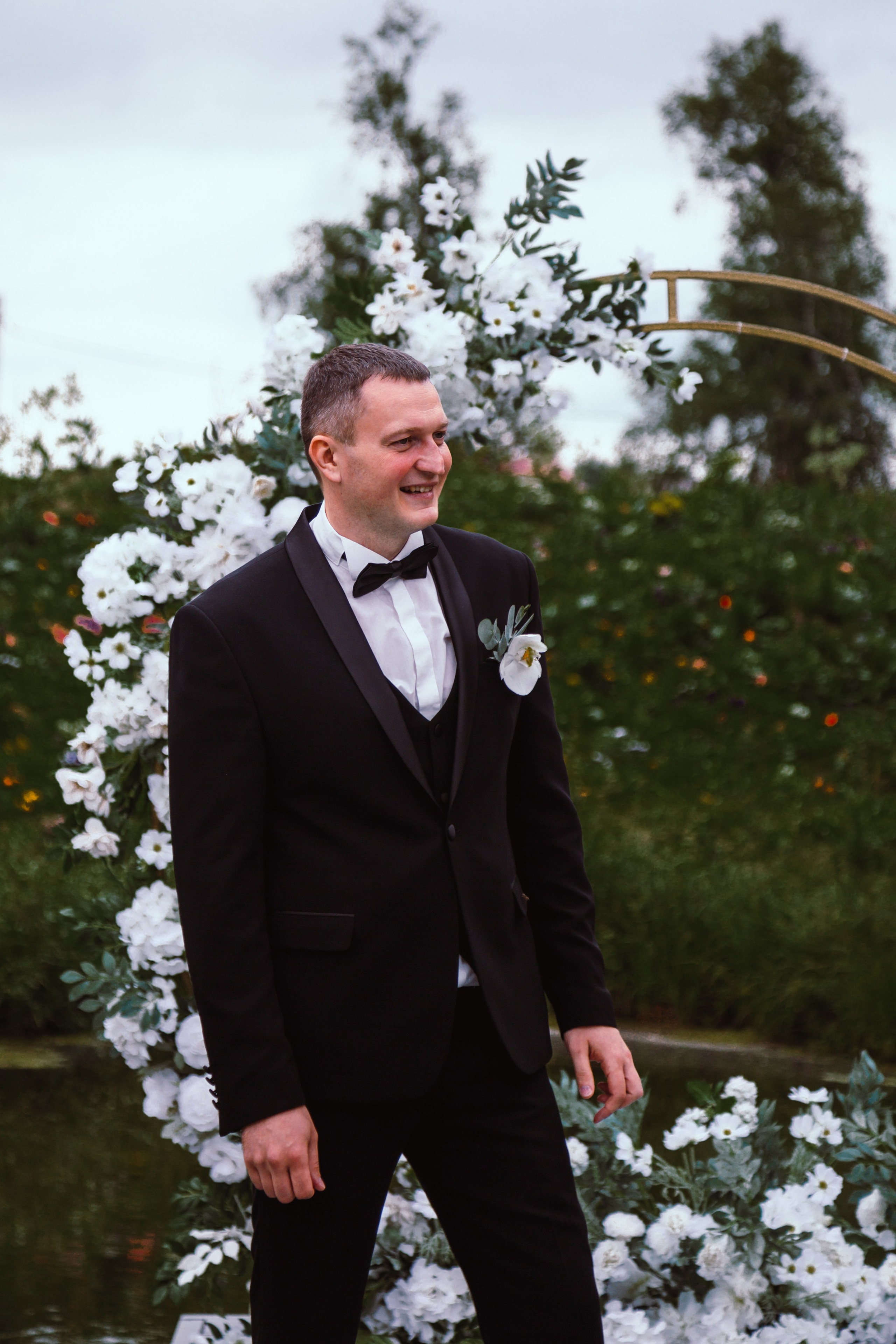 Weddings. Mixturecaptures