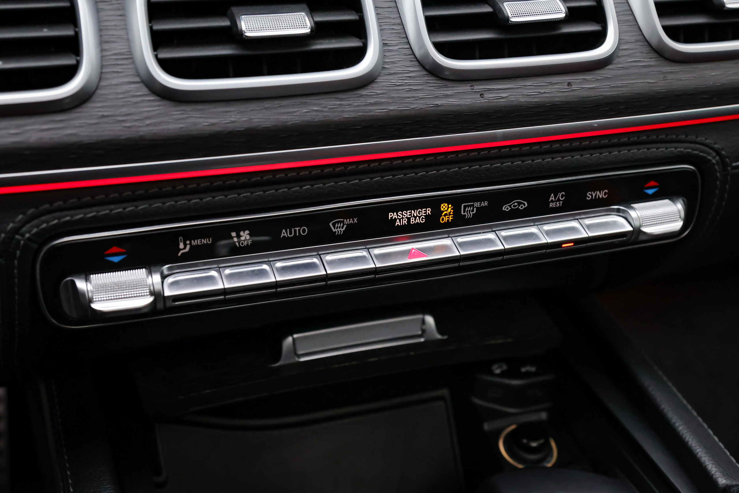 2021 MERCEDES GLE. Mixturecaptures