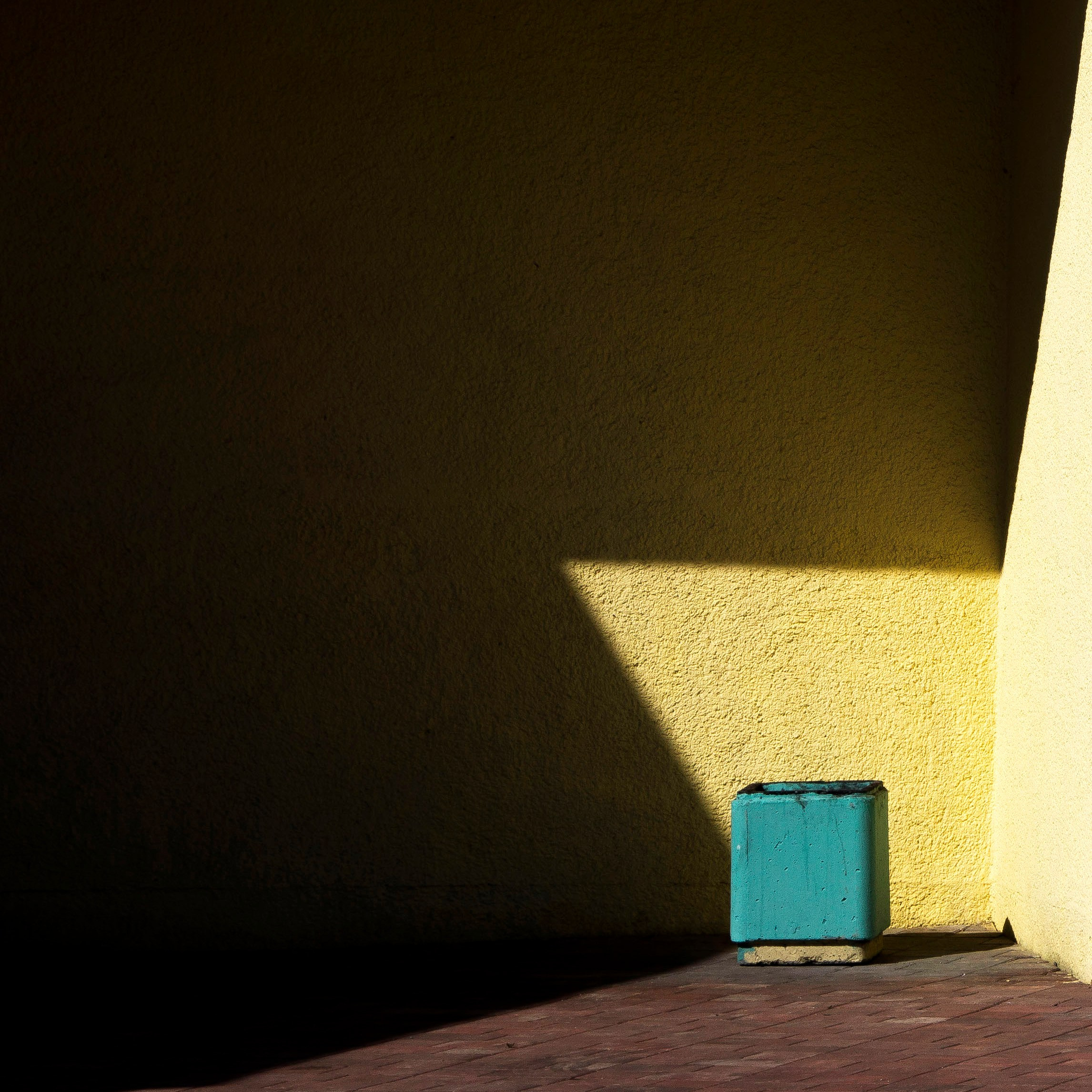 Игра Теней и Света