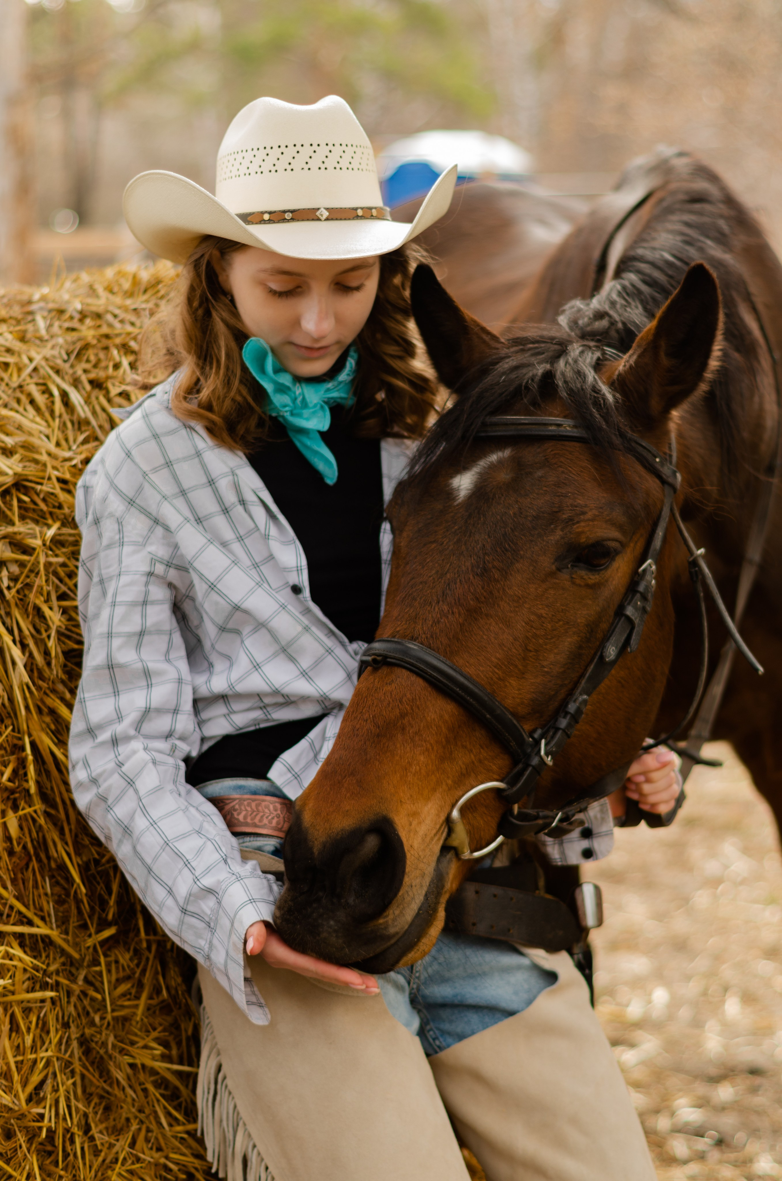 Ковбойская девчонка. Фотограф Марина Доглядная Челябинск фотосессии с лошадьми, мотоциклами