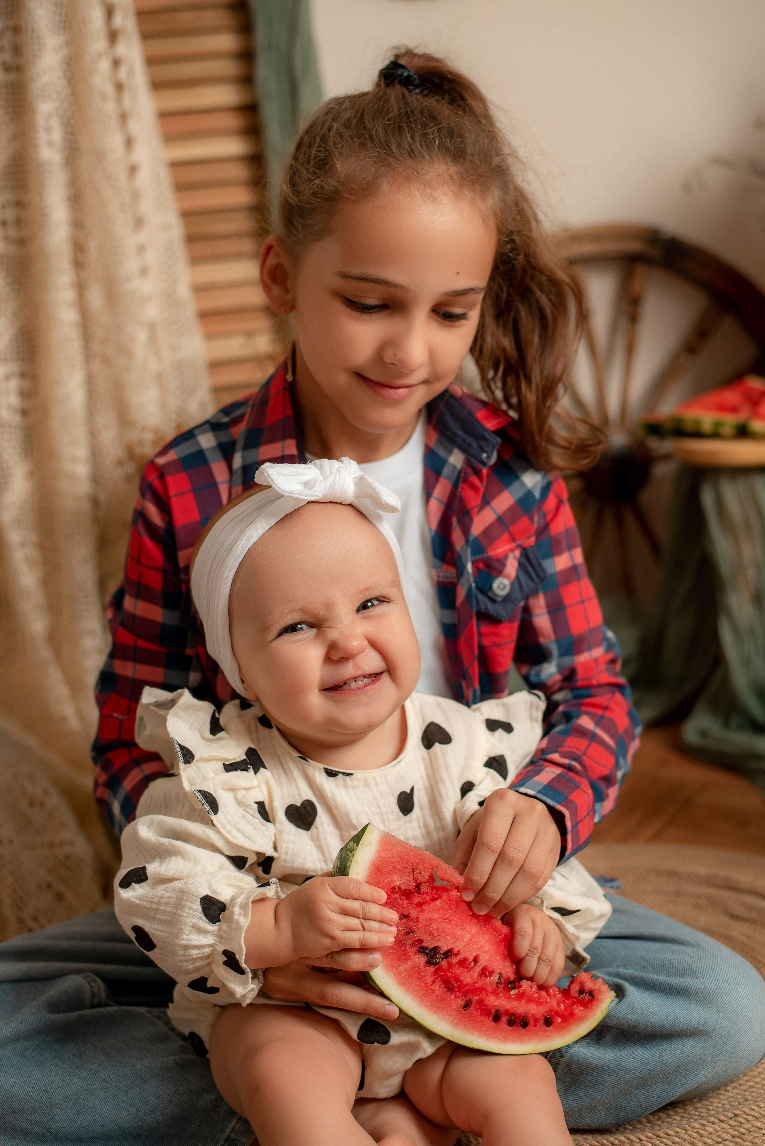 Арбузная фотосессия с Лизой и Софией. Семейный и детский фотограф Наталья Горда
