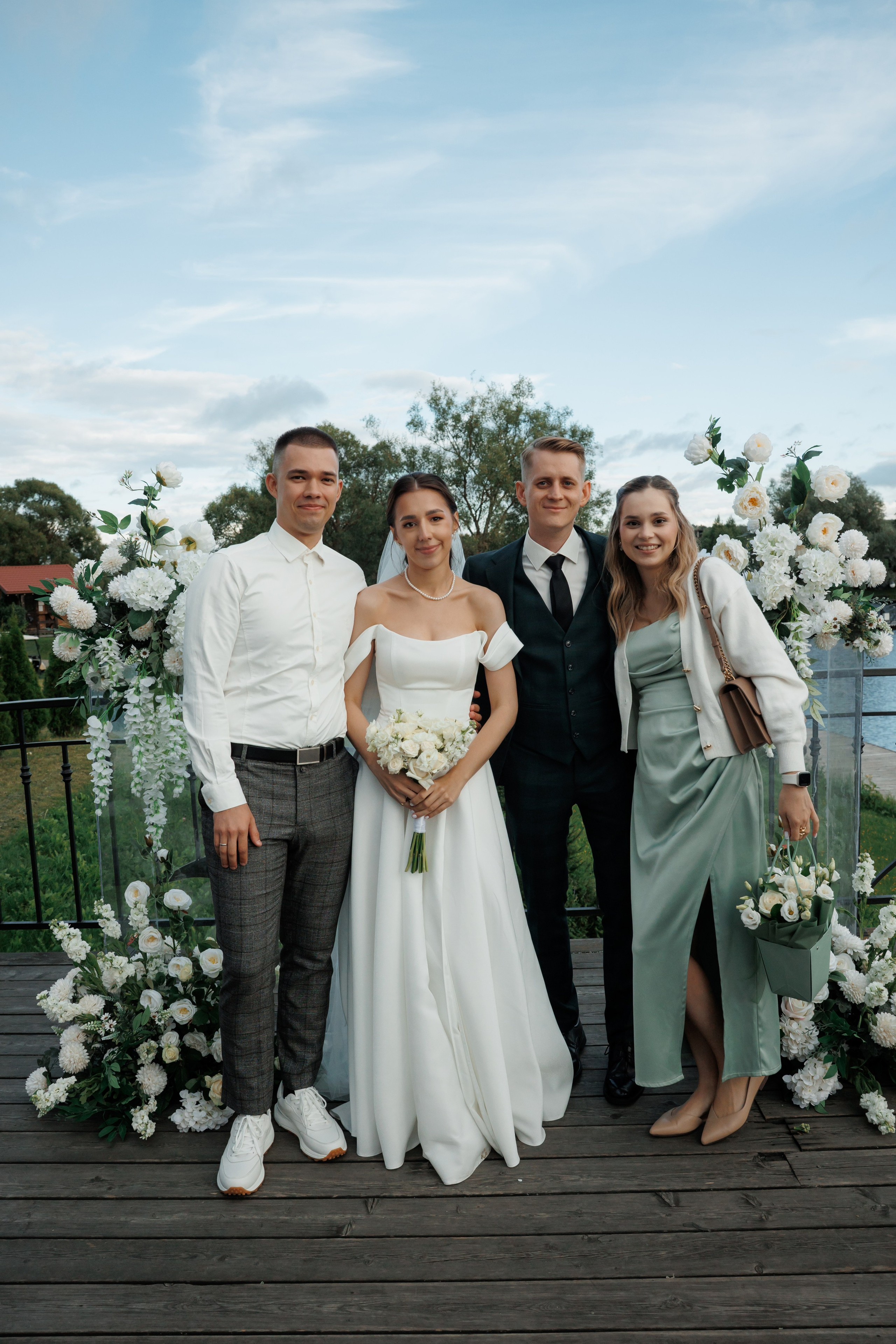 Регистрация в отеле Fish Point, ЗАГС Бутово, прогулка в Остафьево. Свадебный и репортажный фотограф (Москва, Королев и другие)