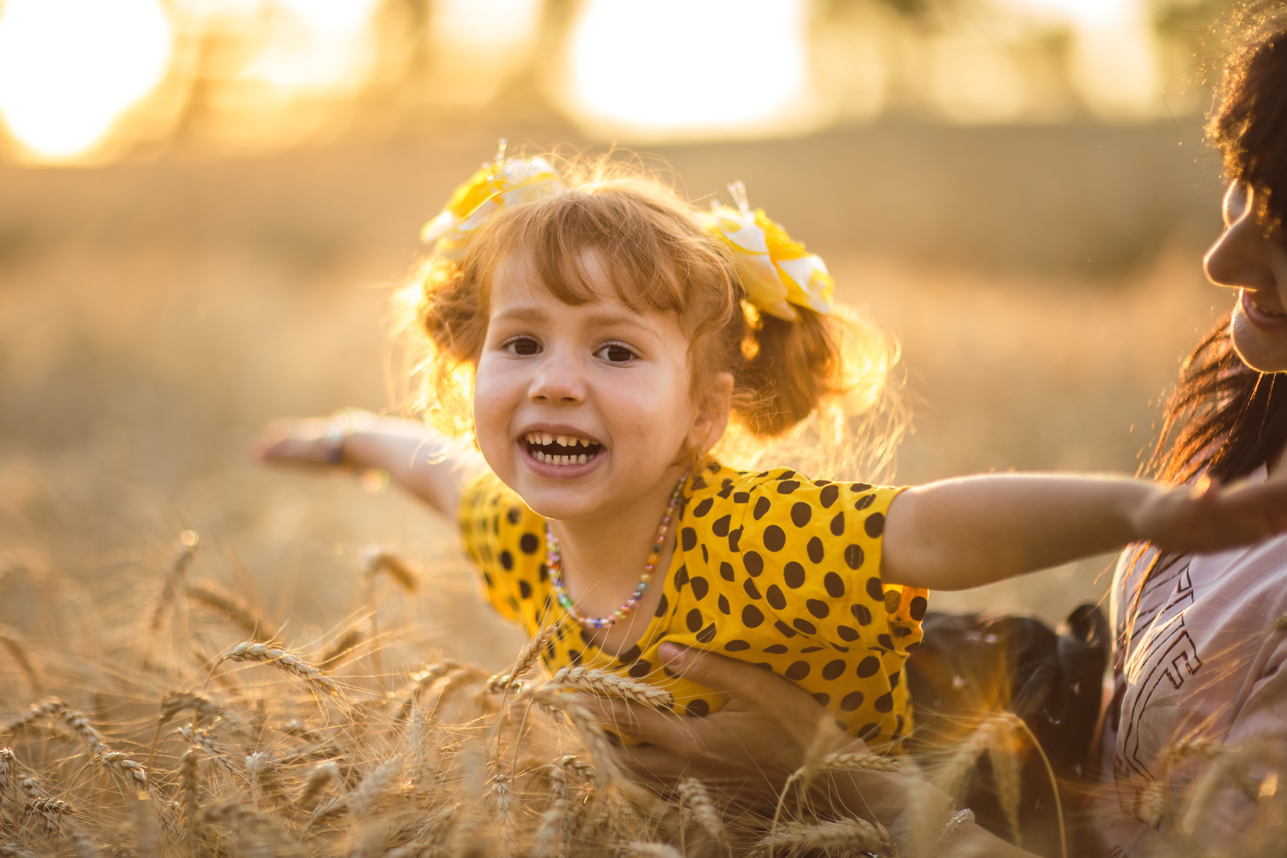 Прогулка в пшенице и подсолнухах. Свадебный, семейный и детский фотограф в Алексеевке Анастасия Ковальчу
