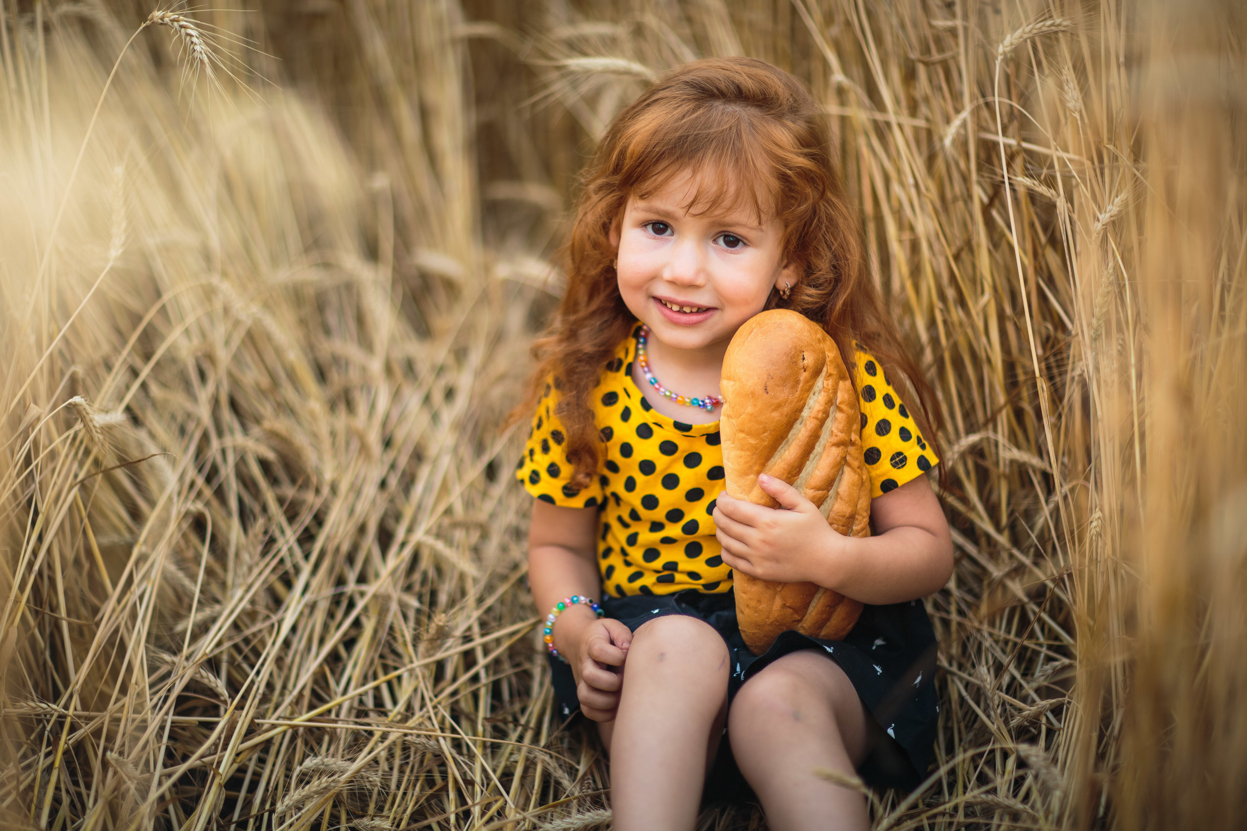 Прогулка в пшенице и подсолнухах. Свадебный, семейный и детский фотограф в Алексеевке Анастасия Ковальчу